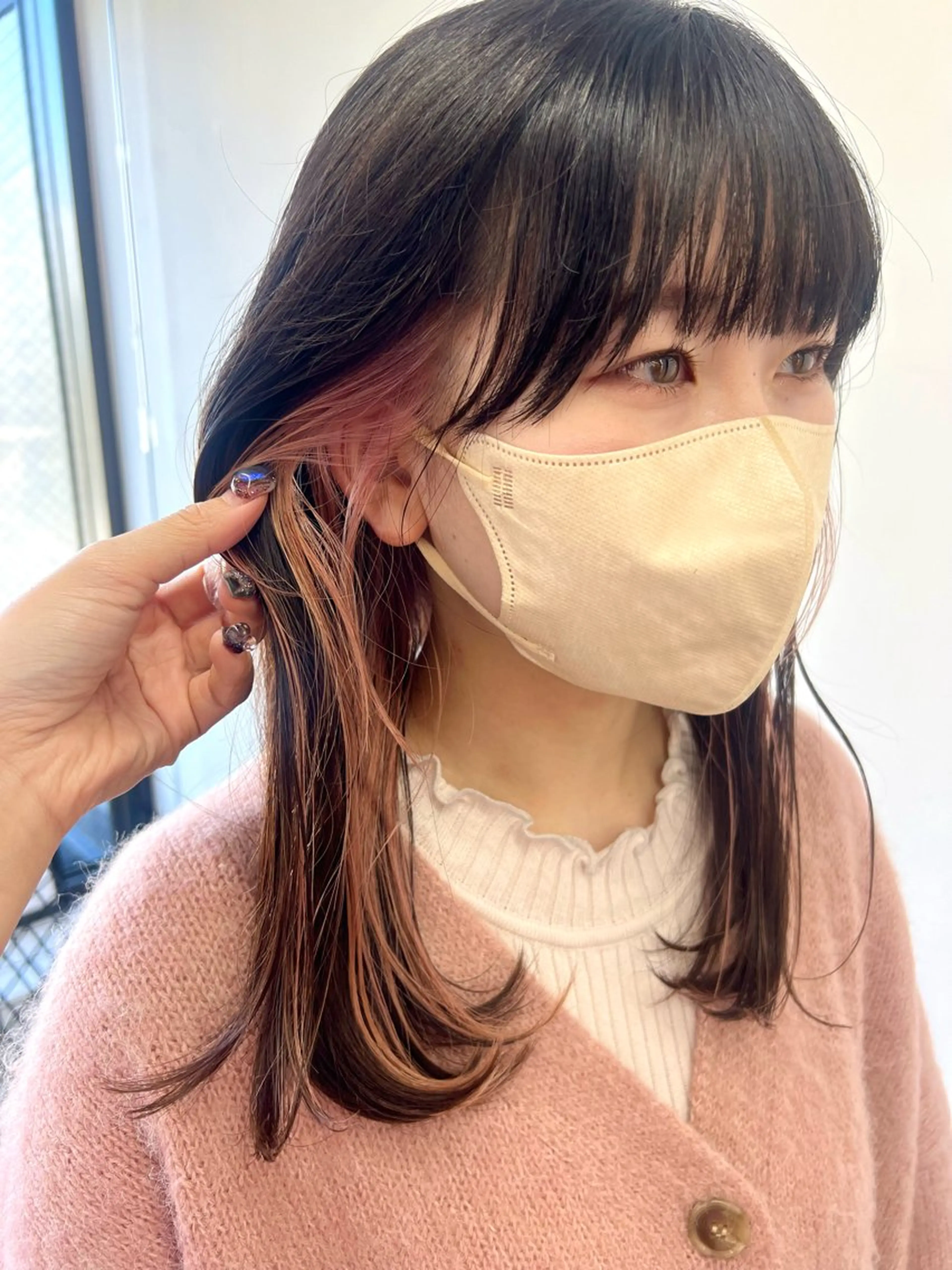 ミディアム 奥田 葵のヘアスタイル