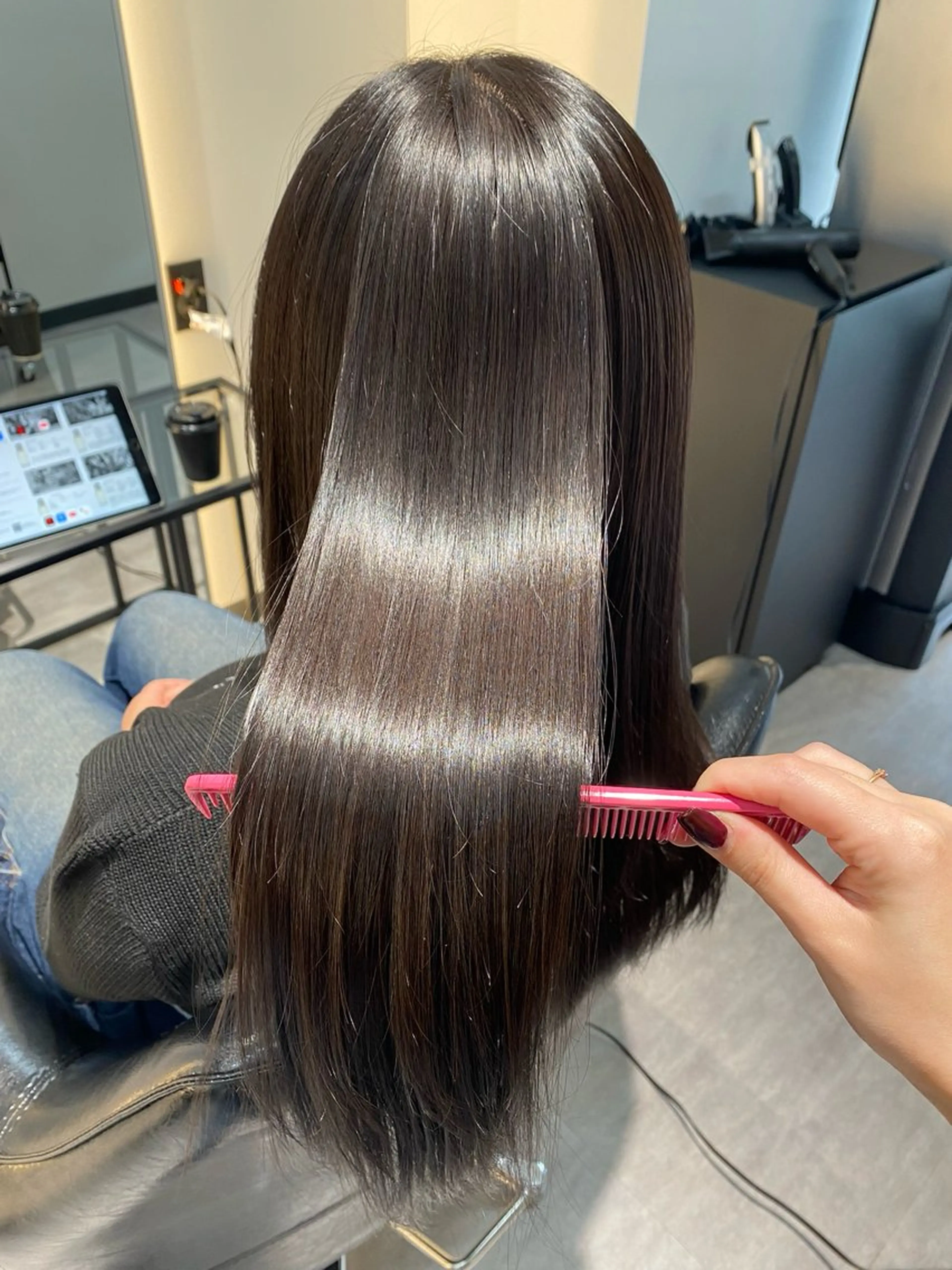 ロング 縮毛矯正 上村 恵里佳のヘアスタイル