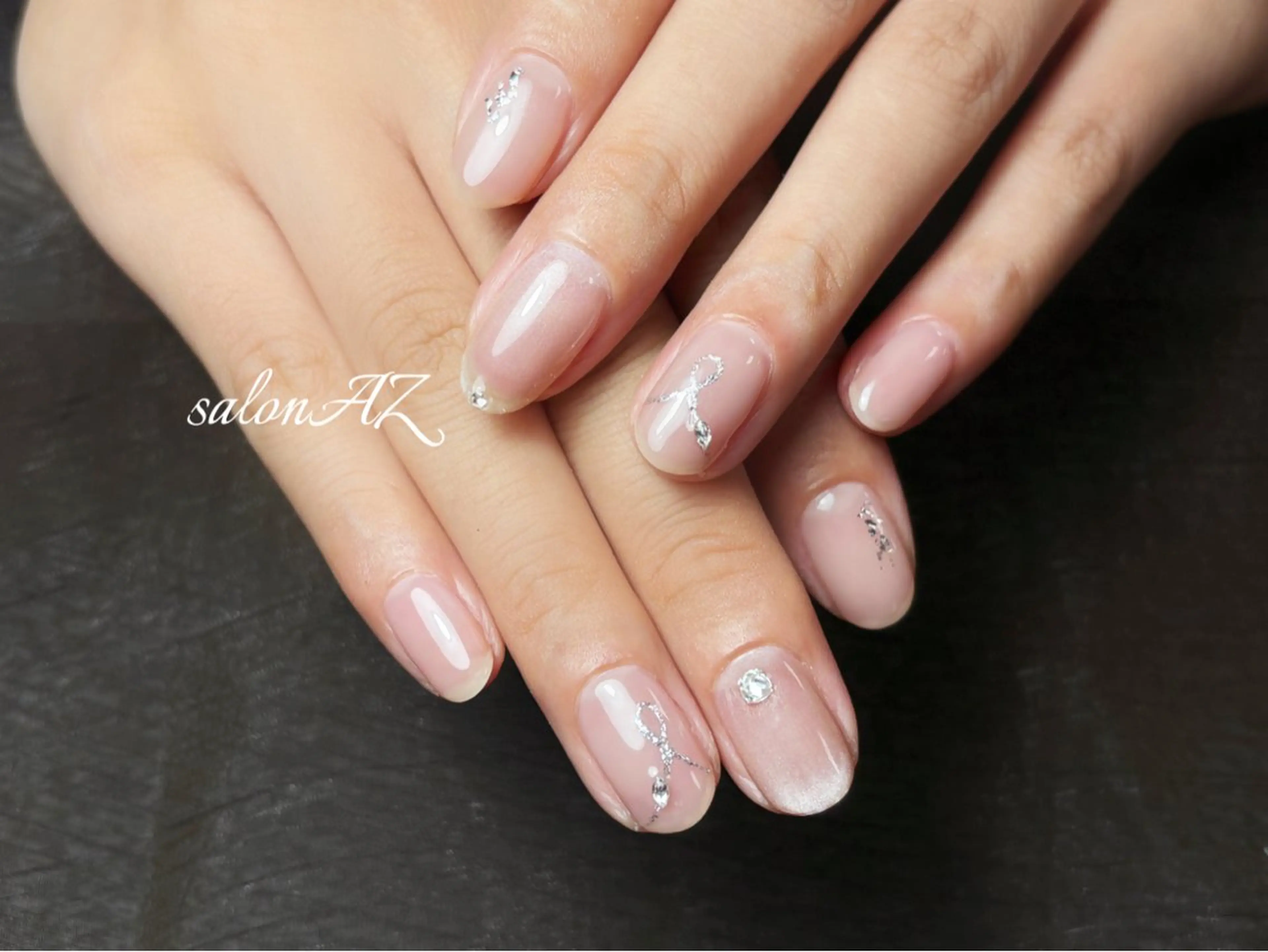 ネイル アートネイル 長さ出し フットネイル フレンチネイル ジェルネイル ハンドネイル salon AZのネイルデザイン