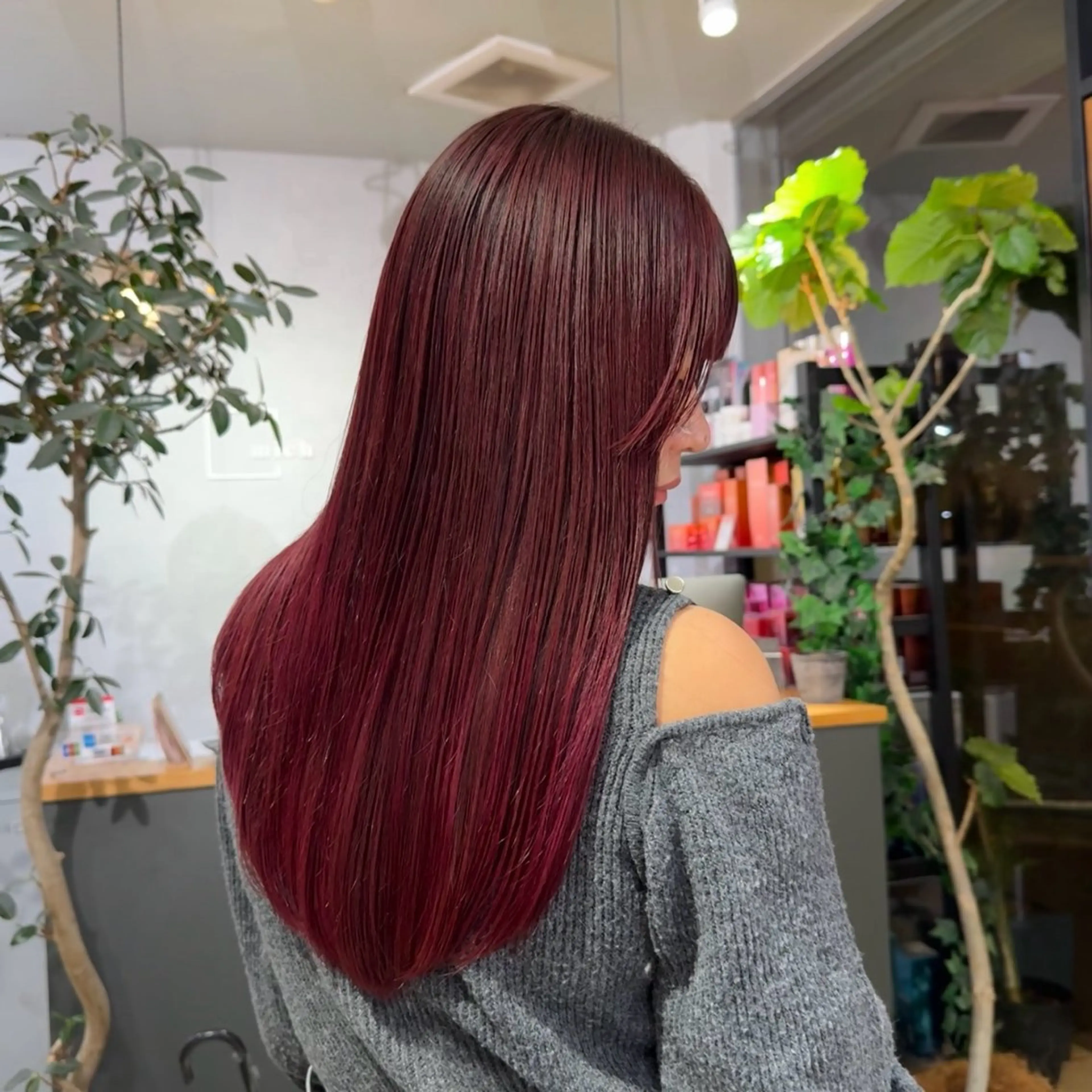 ロング カラー ブリーチ ヘアカラー 吉田 葉音のヘアスタイル