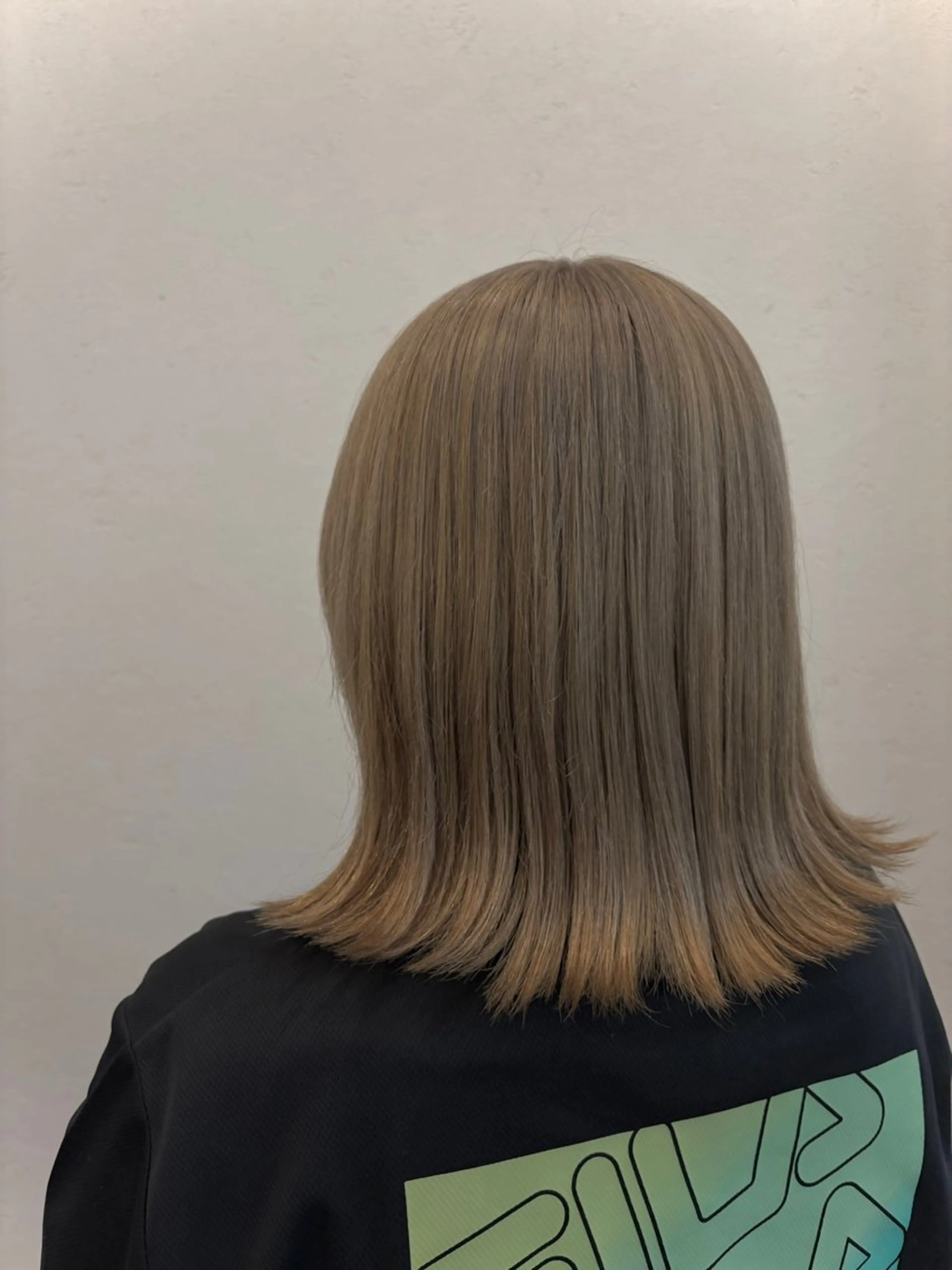 カラー ブリーチ ヘアカラー suzu🍒 luxbeのヘアスタイル