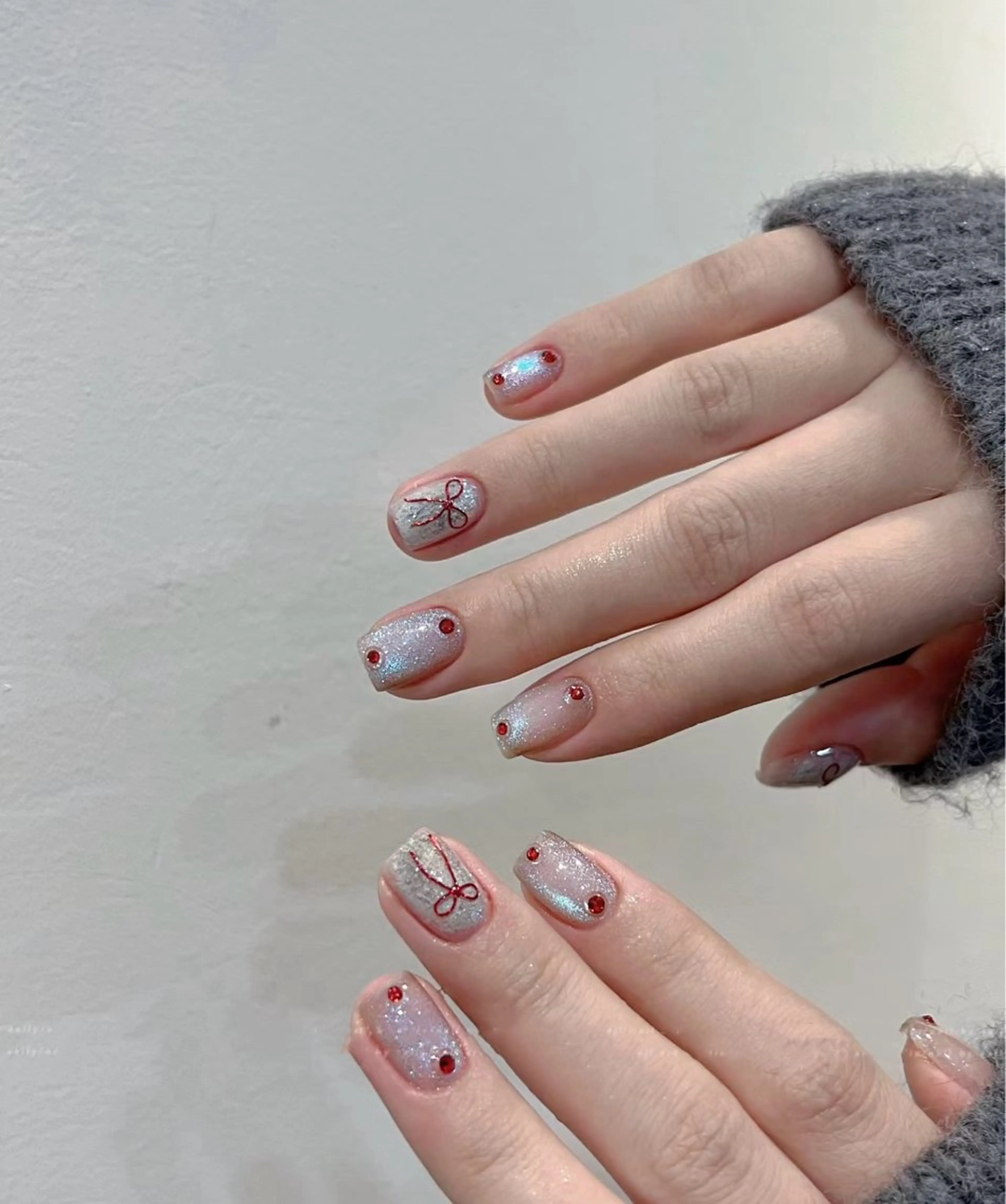 ミディアム めぐみのネイルサロン スタッフ練習のネイルデザイン