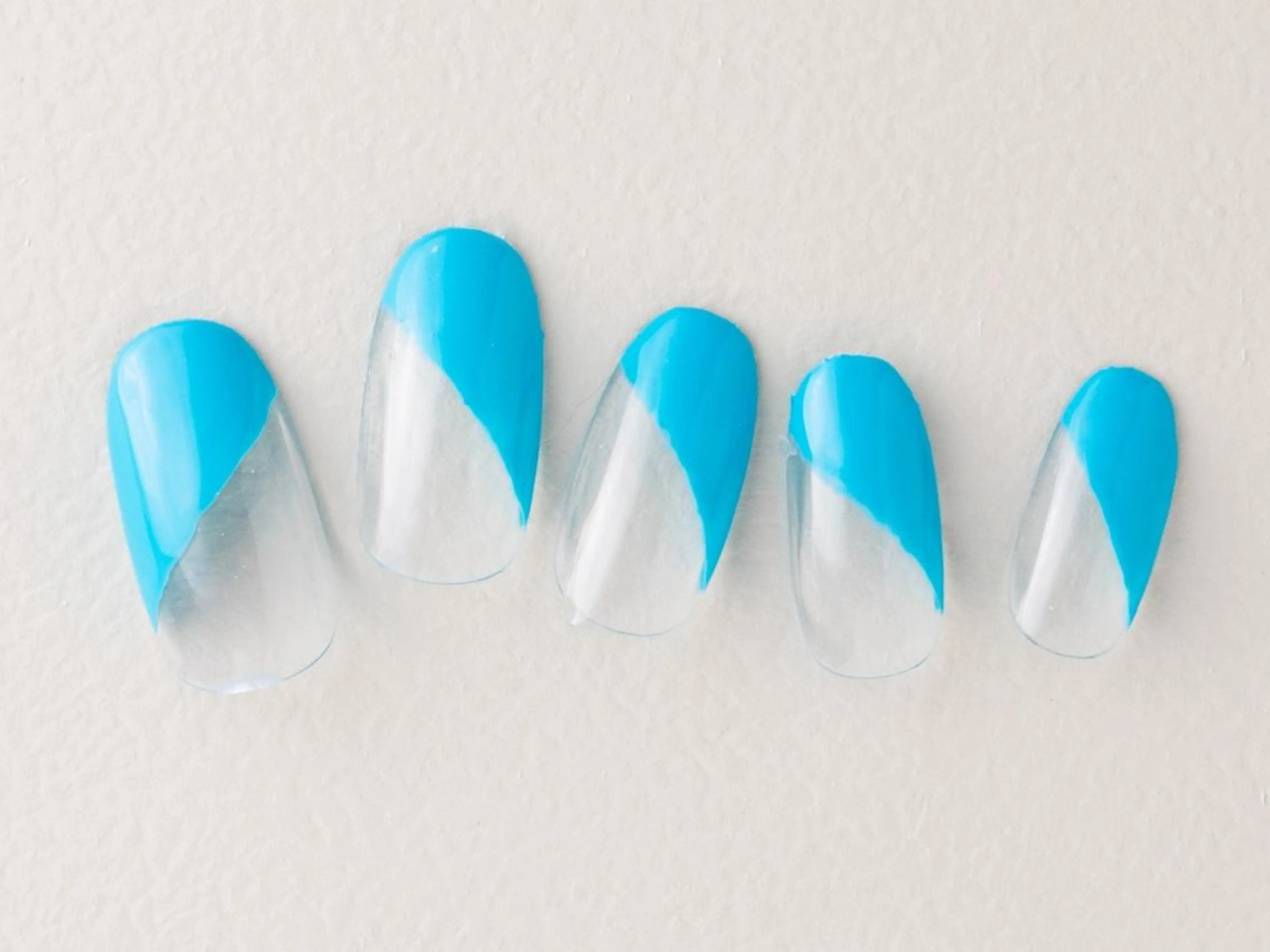 ネイル reyel Aのネイルデザイン