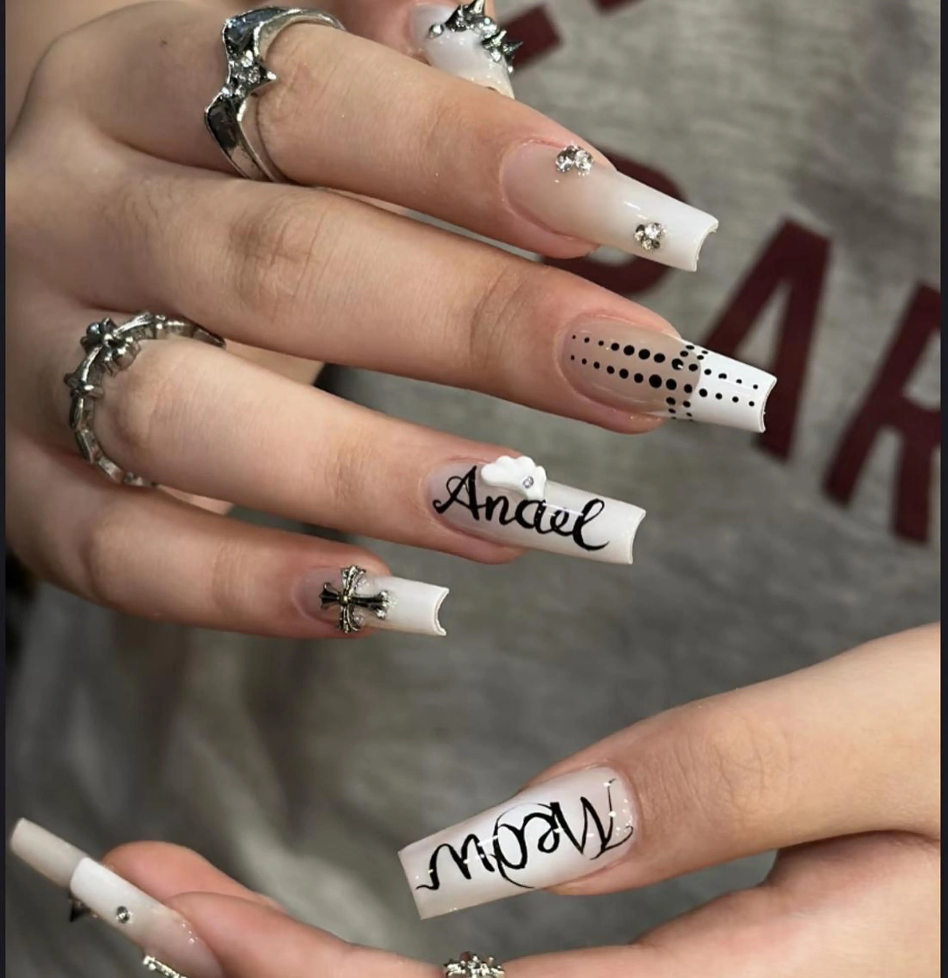 ネイル ハンドネイル 🎀 KiKi_nailのネイルデザイン