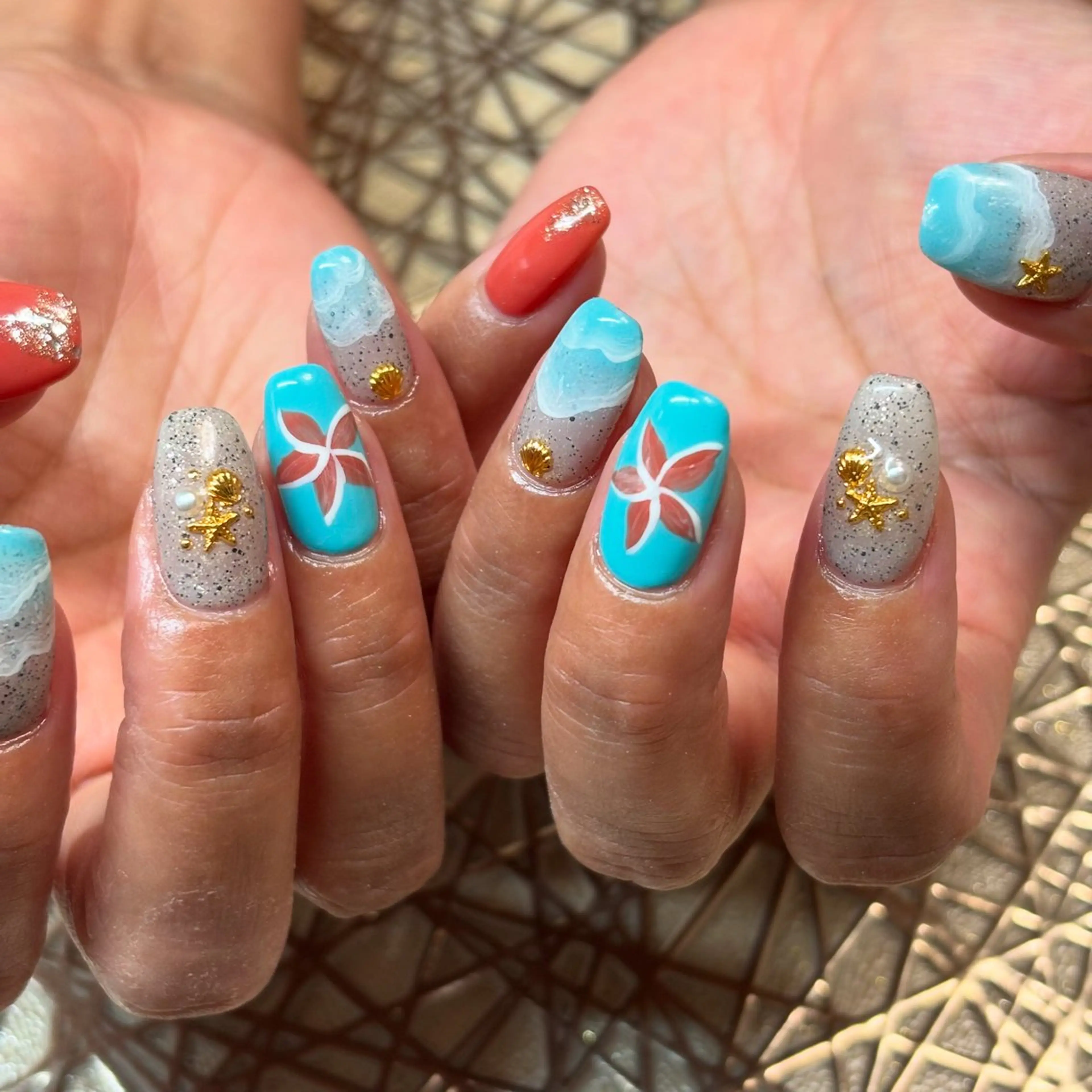 ネイル MiRanda Nail所属・MiRanda 保坂 舞のネイルデザイン