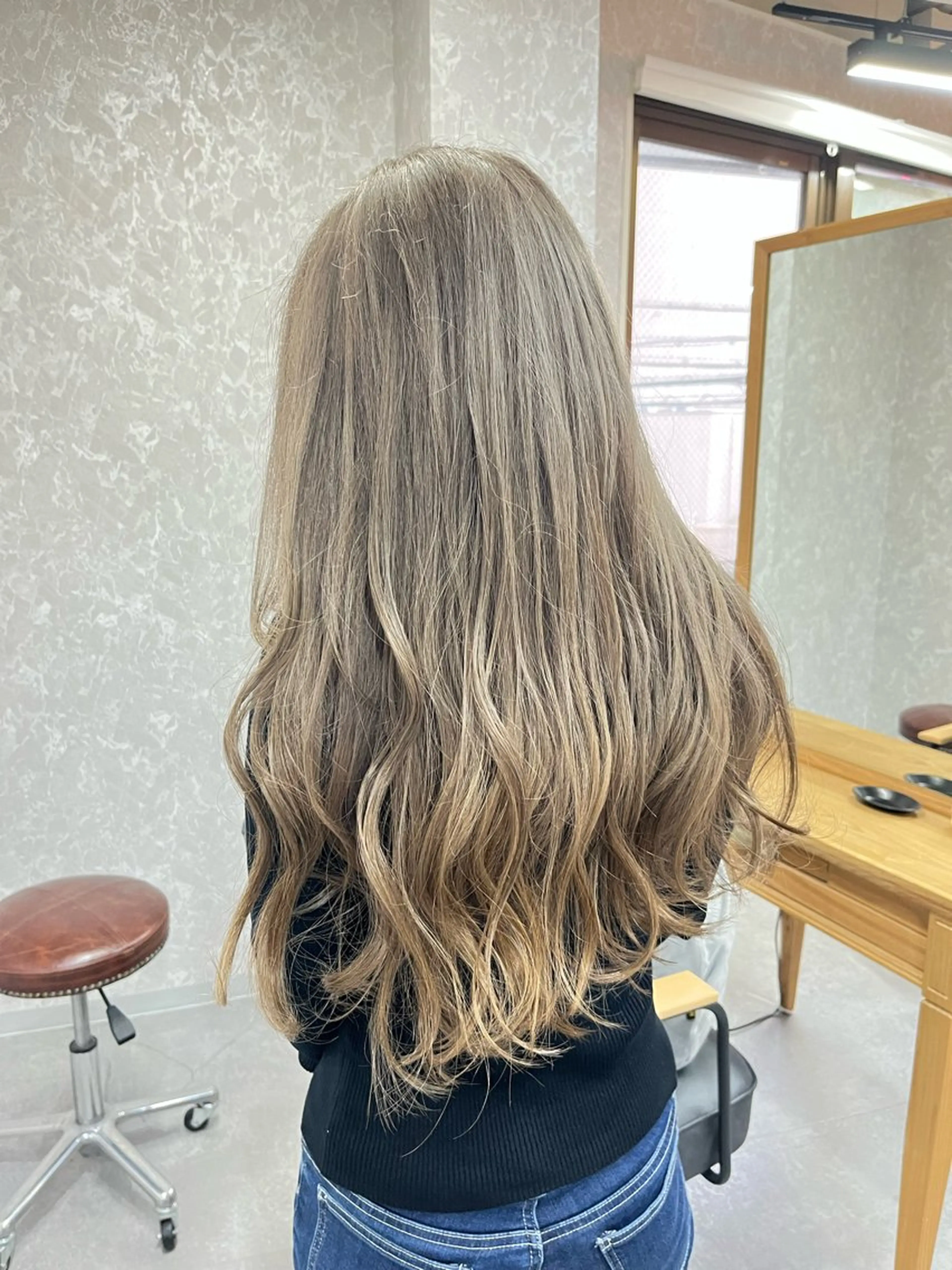 ロング カラー 池田 真衣のヘアスタイル