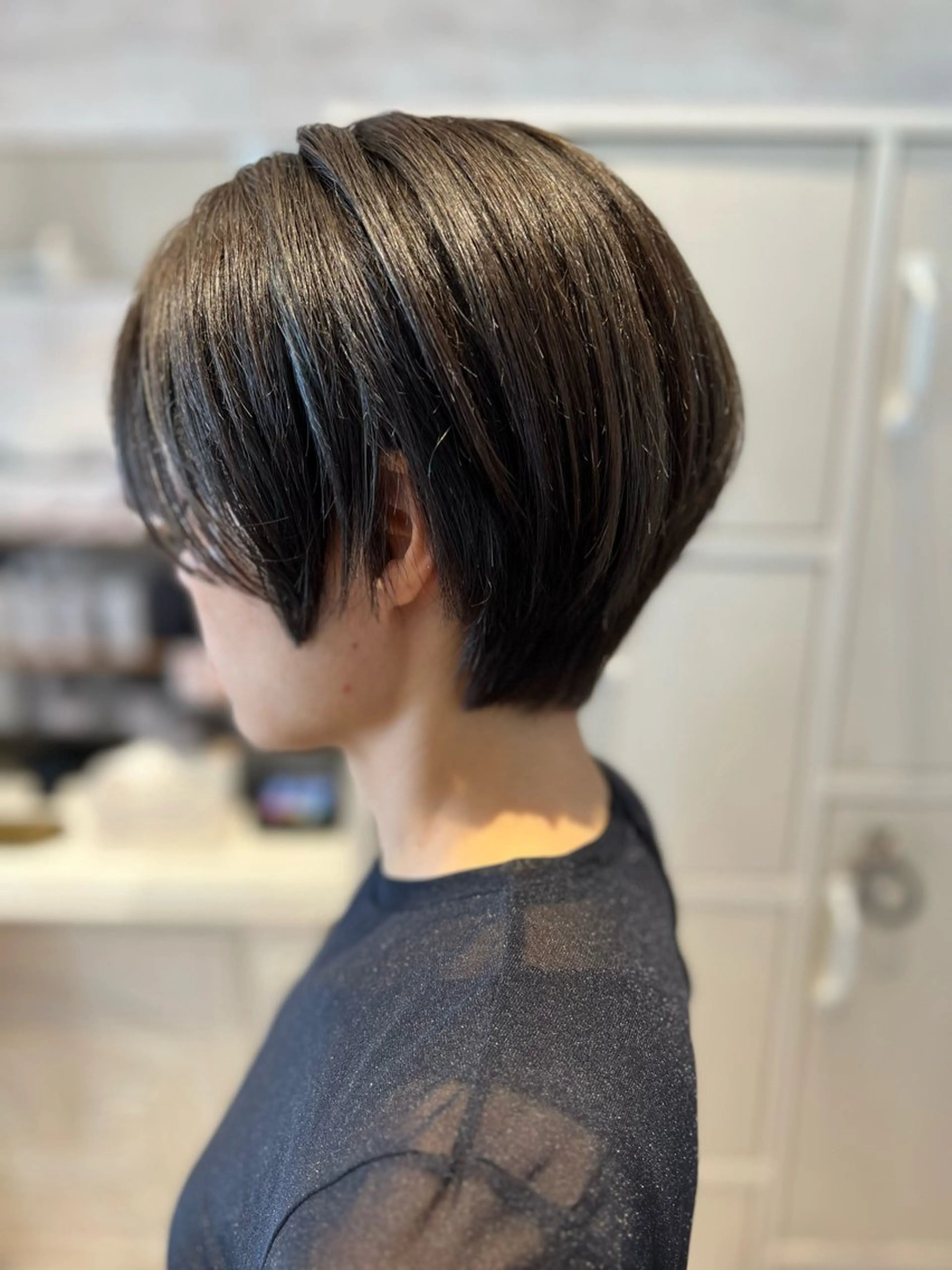 ショート カラー 似合わせカット ショートヘア 小顔カット つぼい Floraのヘアスタイル
