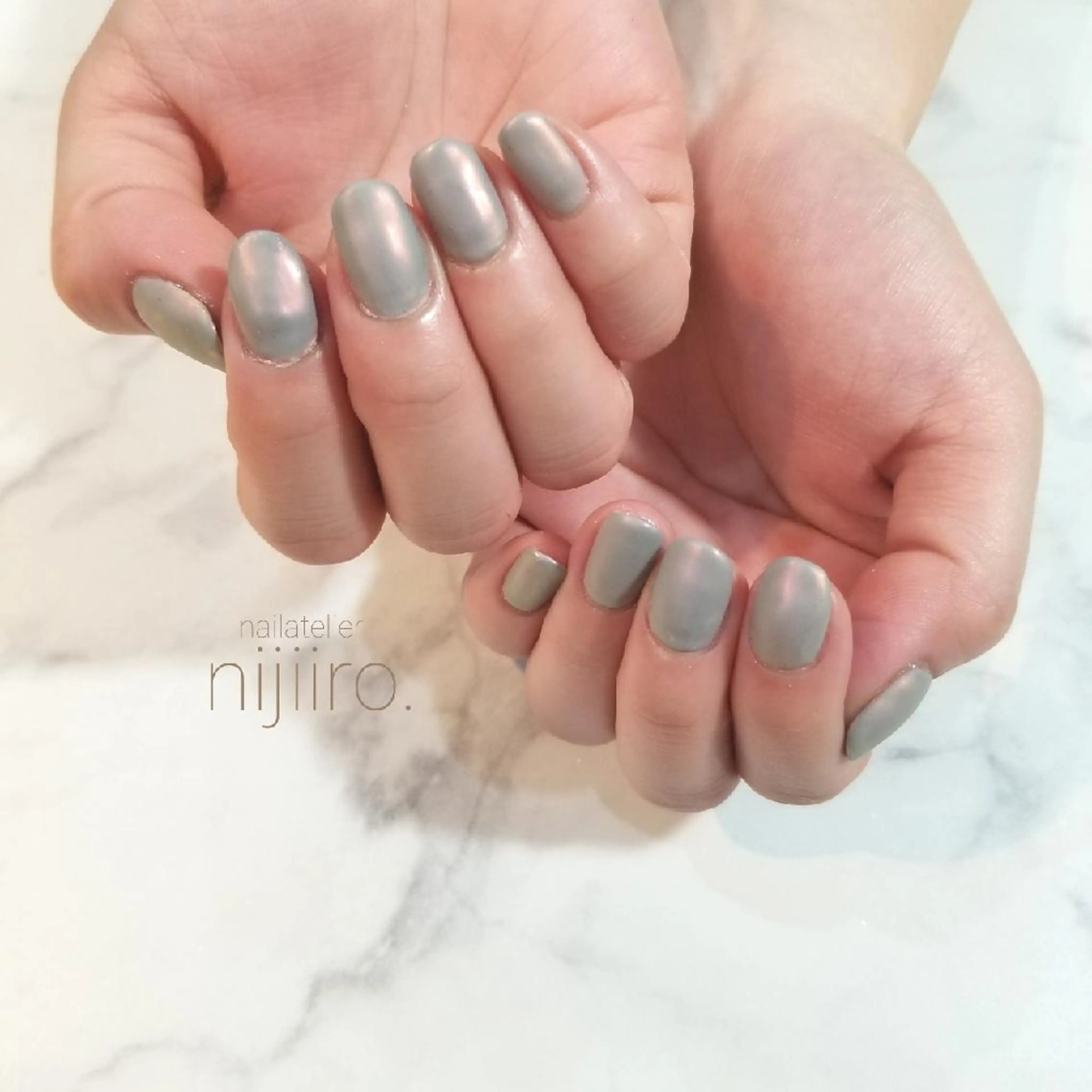 ネイル オーロラネイル マットネイル ワンカラーネイル ハンドネイル nijiiro🌈 サトウのネイルデザイン