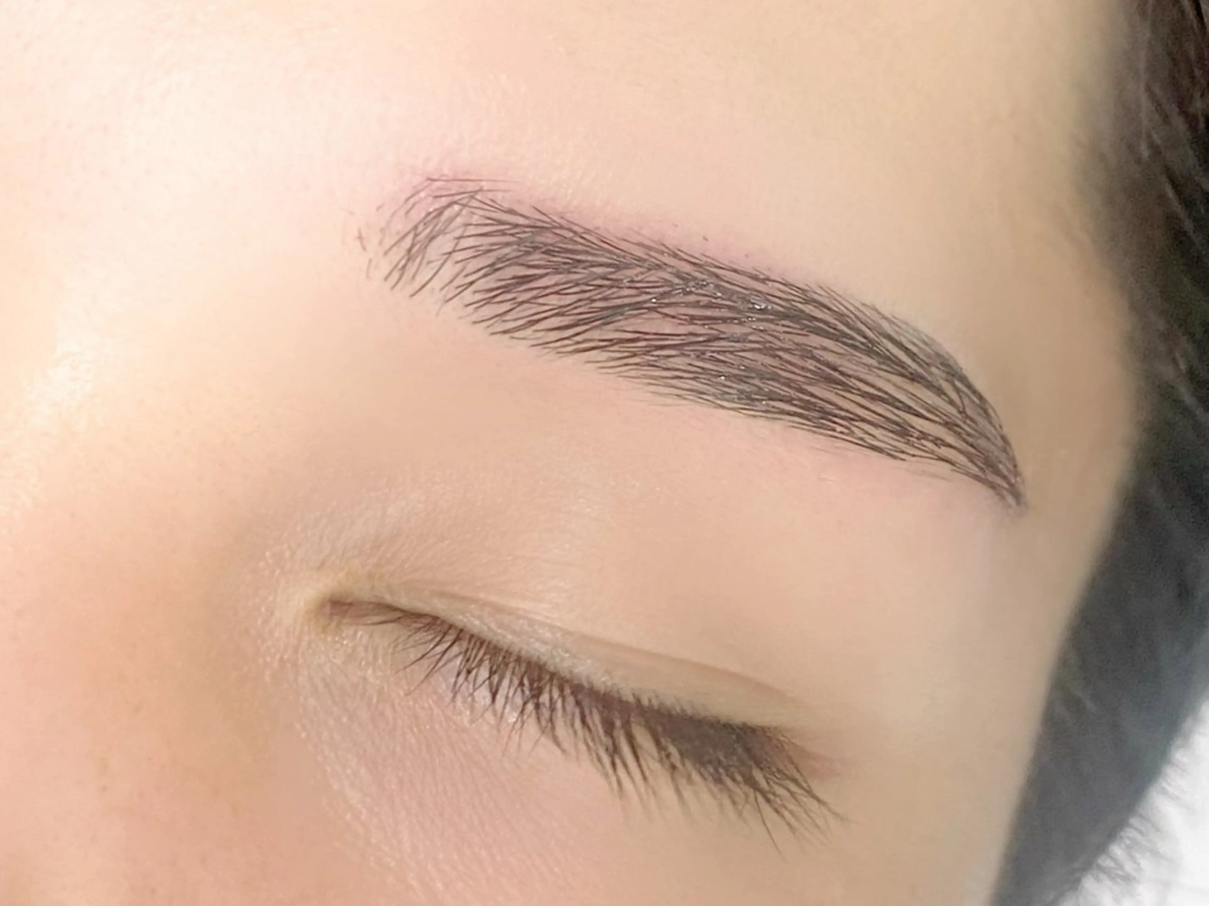 アイブロウ メンズアイブロウ 眉毛ワックス脱毛 cheri 外島のマツエク・マツパデザイン