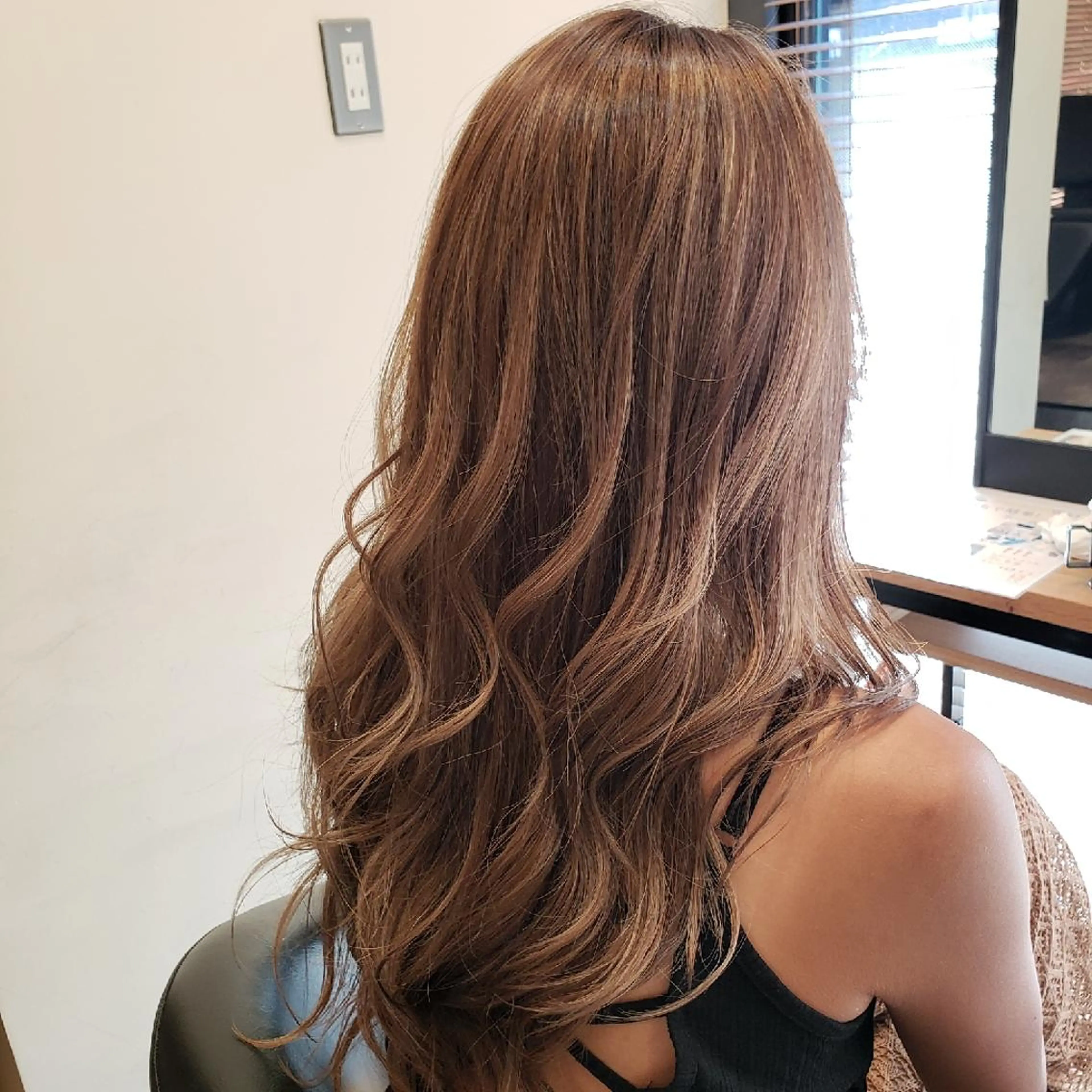 ロング ミストバング ハイライト アルター森川  義則のヘアスタイル