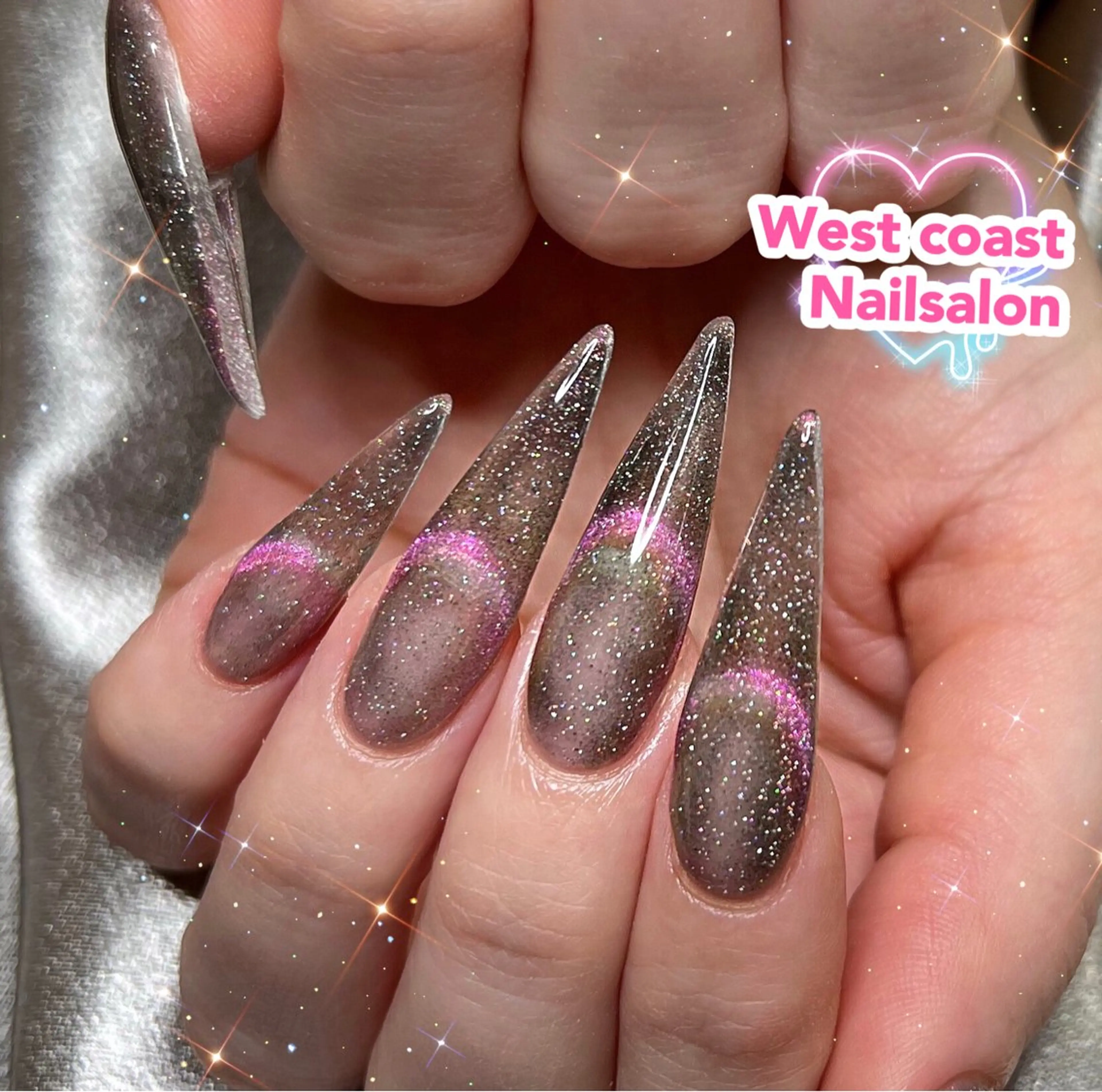 ネイル ハンドネイル リボン、ガーリー パーツ放題専門店のネイルデザイン