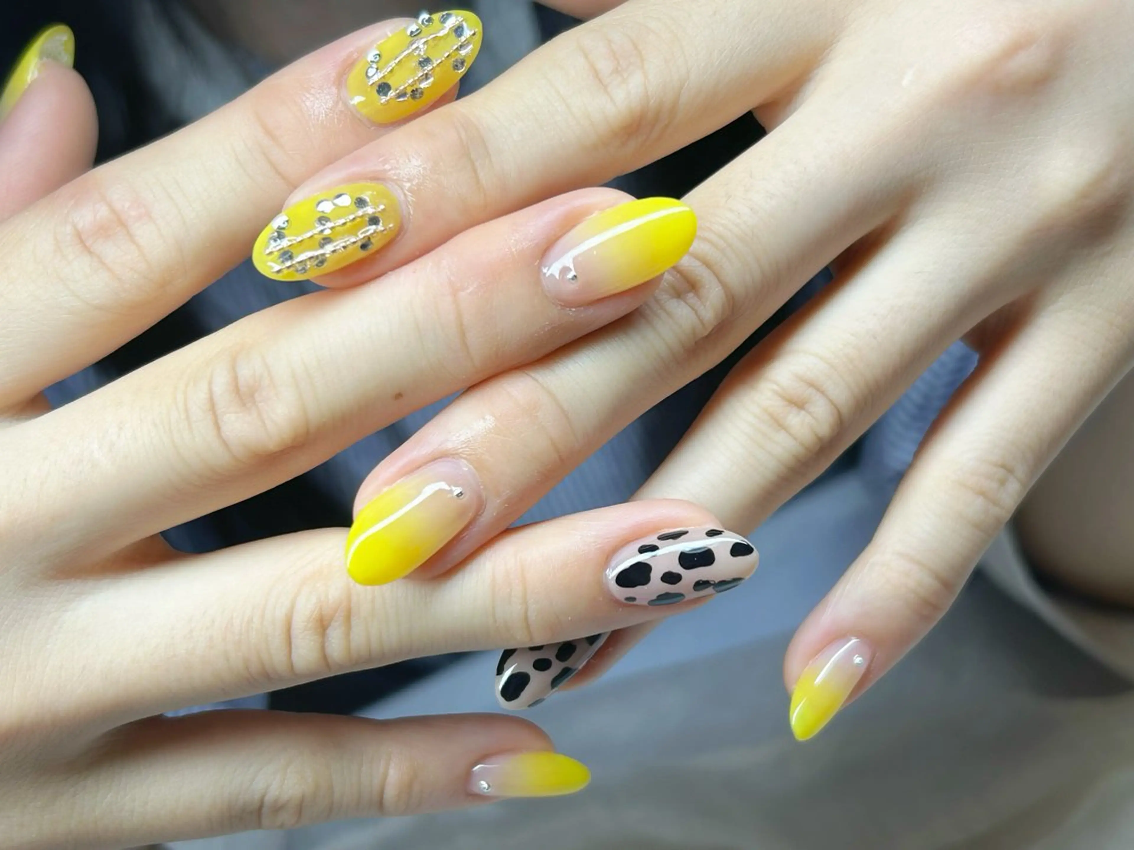 ネイル アートネイル チークネイル 成人式 入学式 長さ出し ハンドネイル Lino Nailのネイルデザイン