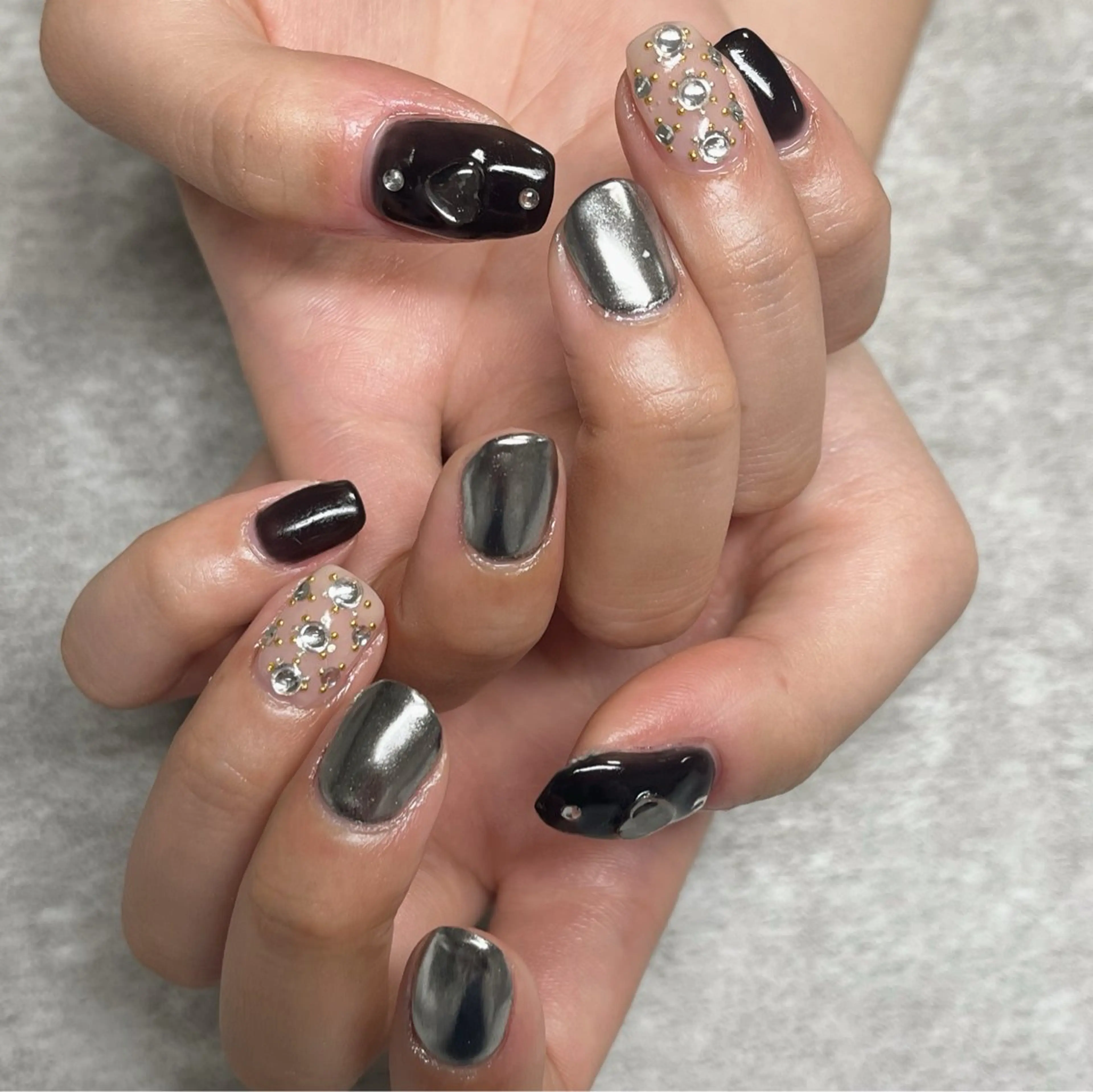 ネイル ミラーネイル 【Zina京都駅前】 きぬがわ らむのネイルデザイン