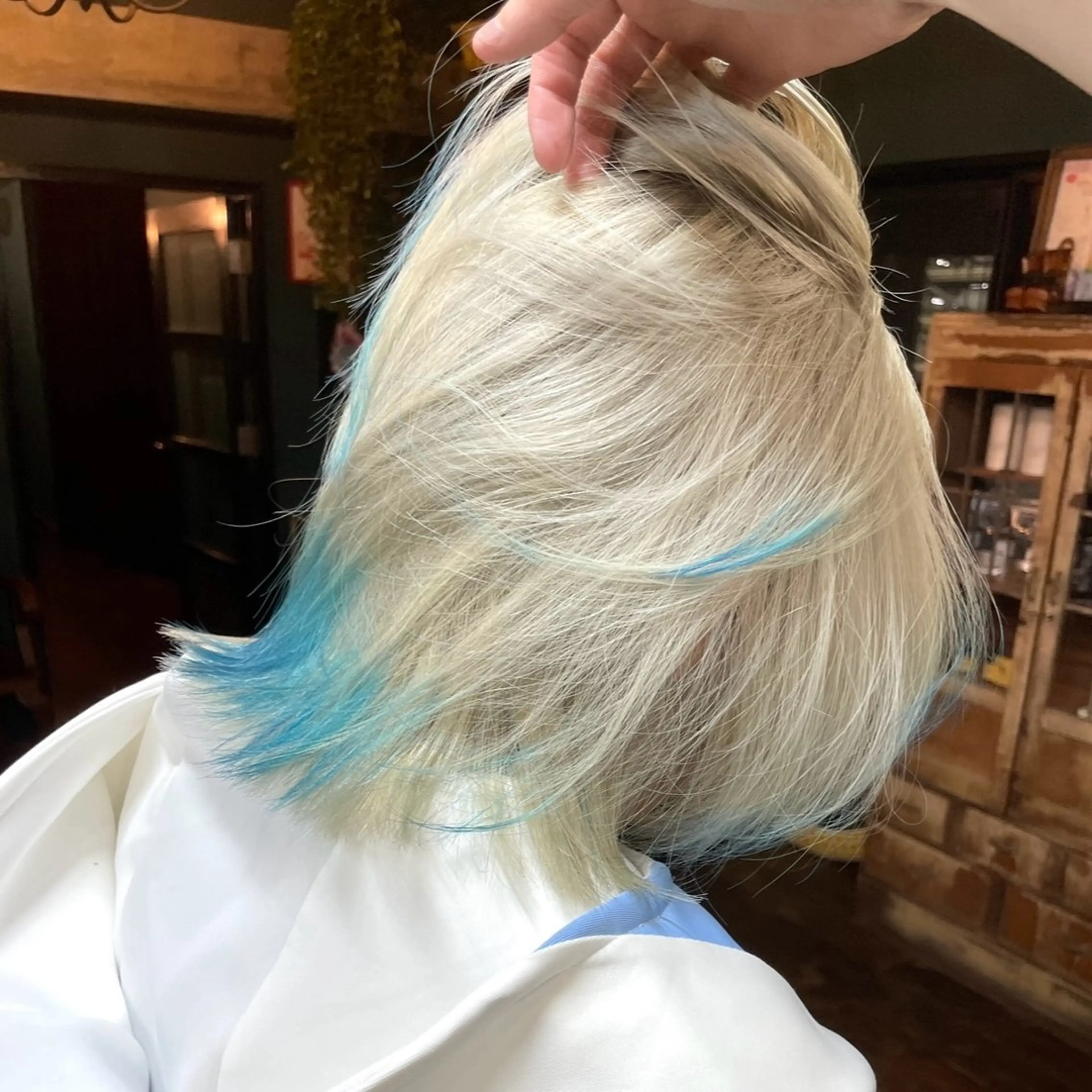 ミディアム カット ヘアカラー パーマ 縮毛矯正 トリートメント vivre libreのヘアスタイル