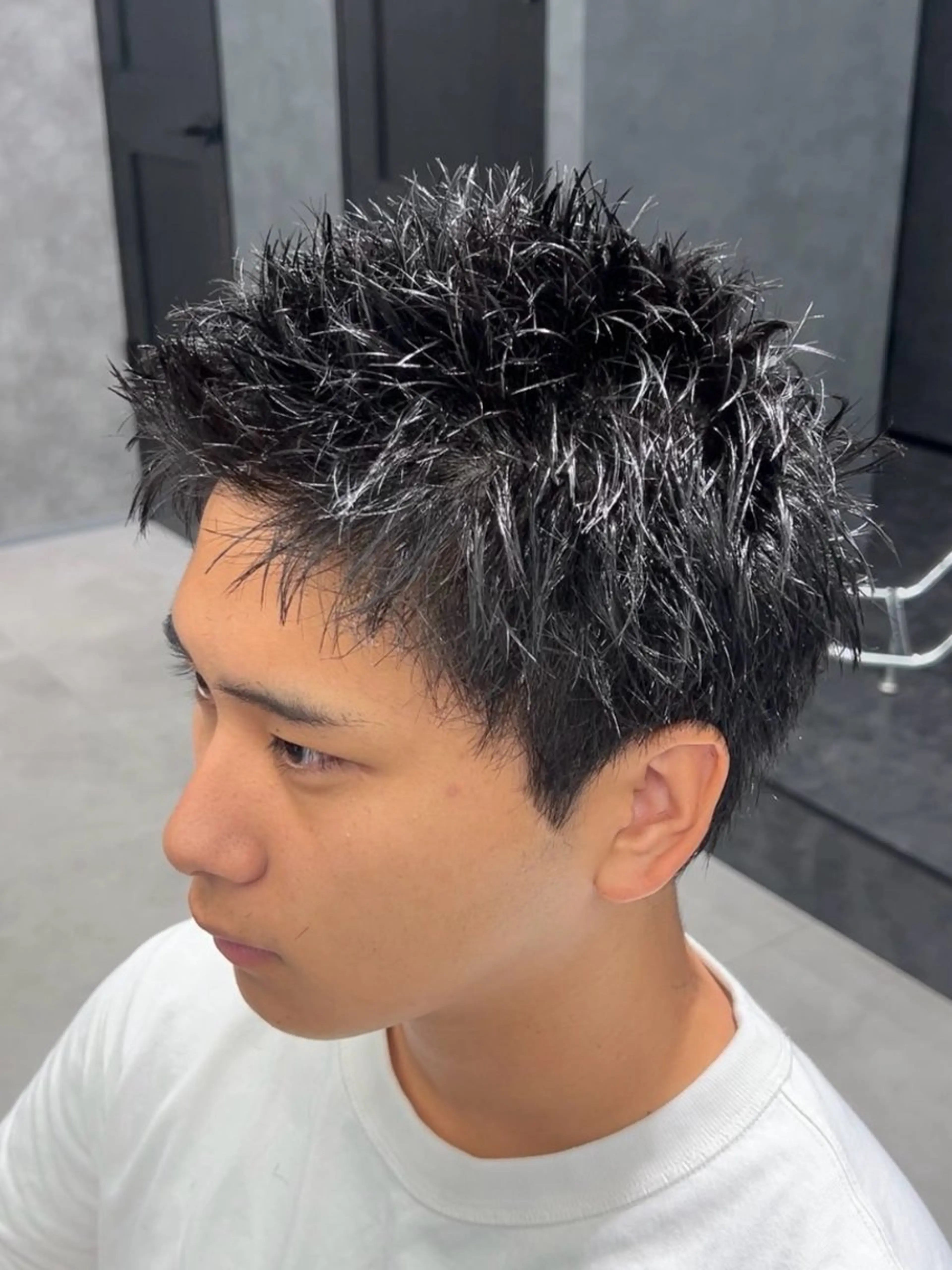 ショート ショートヘア スパイキーショート 長谷野真吾のヘアスタイル