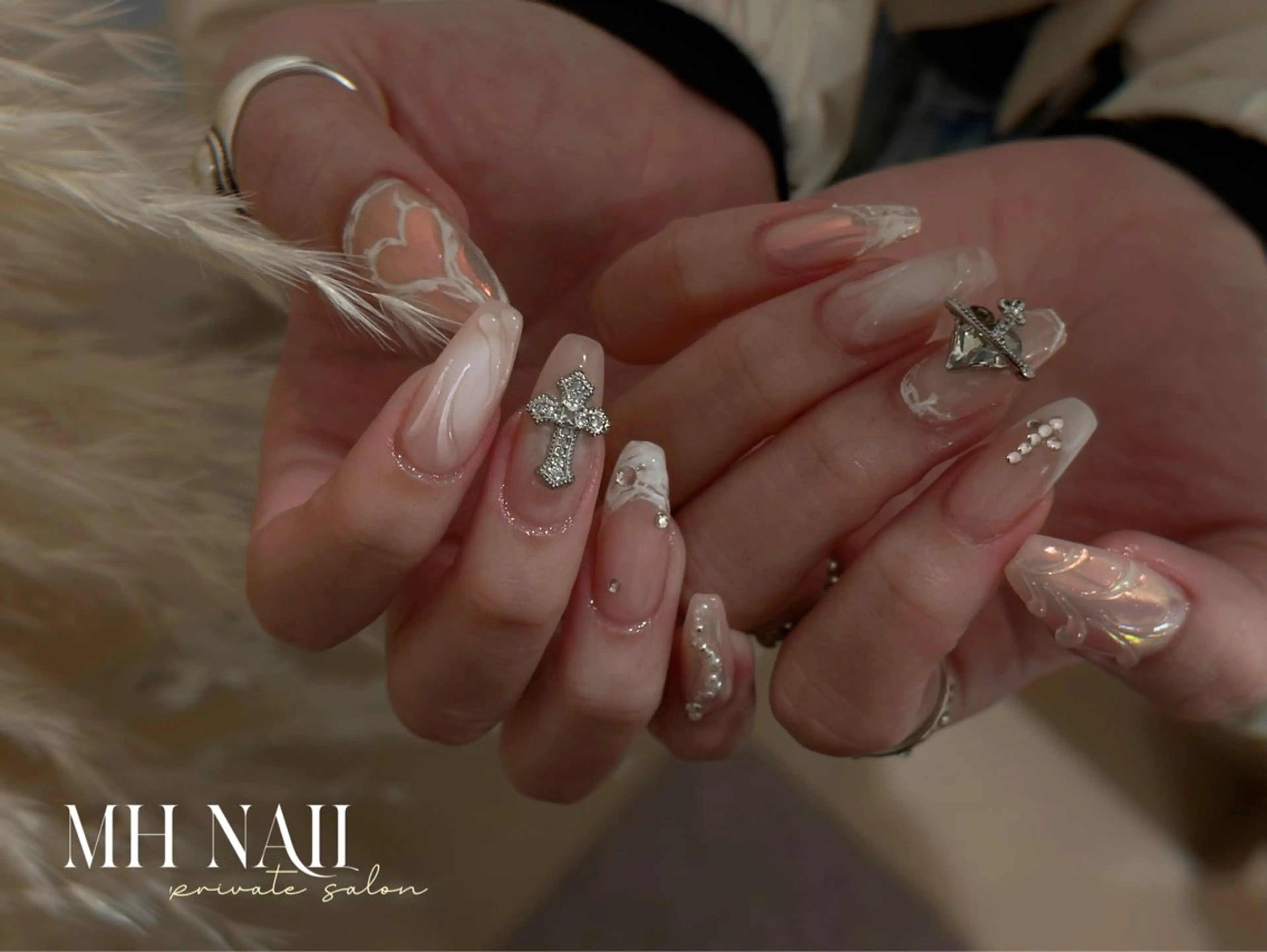 ネイル ハンドネイル MH Nailのネイルデザイン