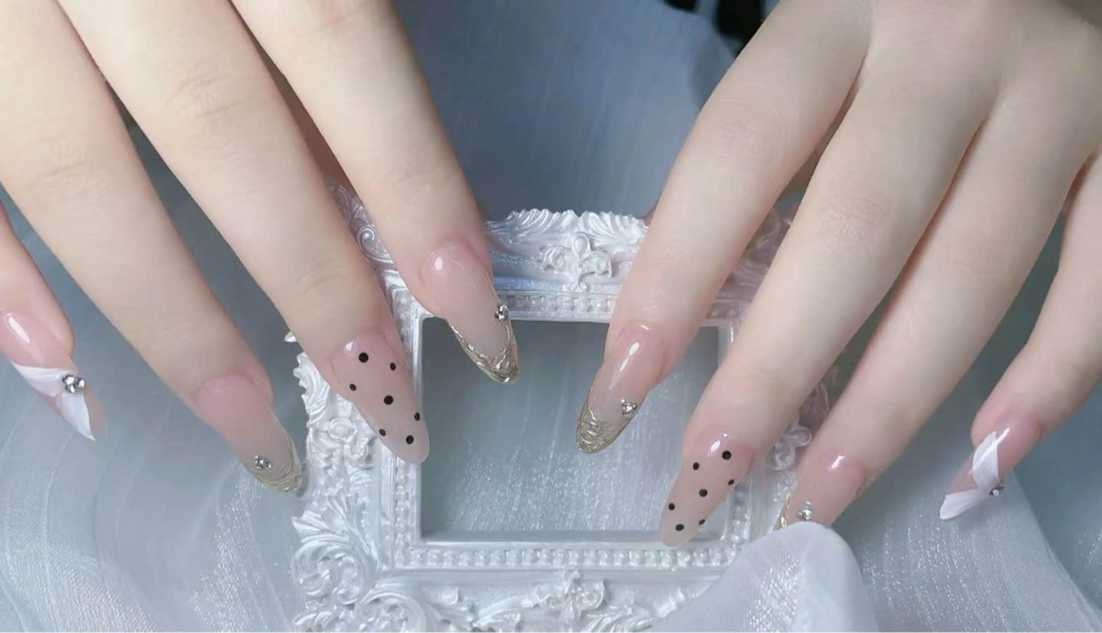 ネイル 小島 千尋のネイルデザイン