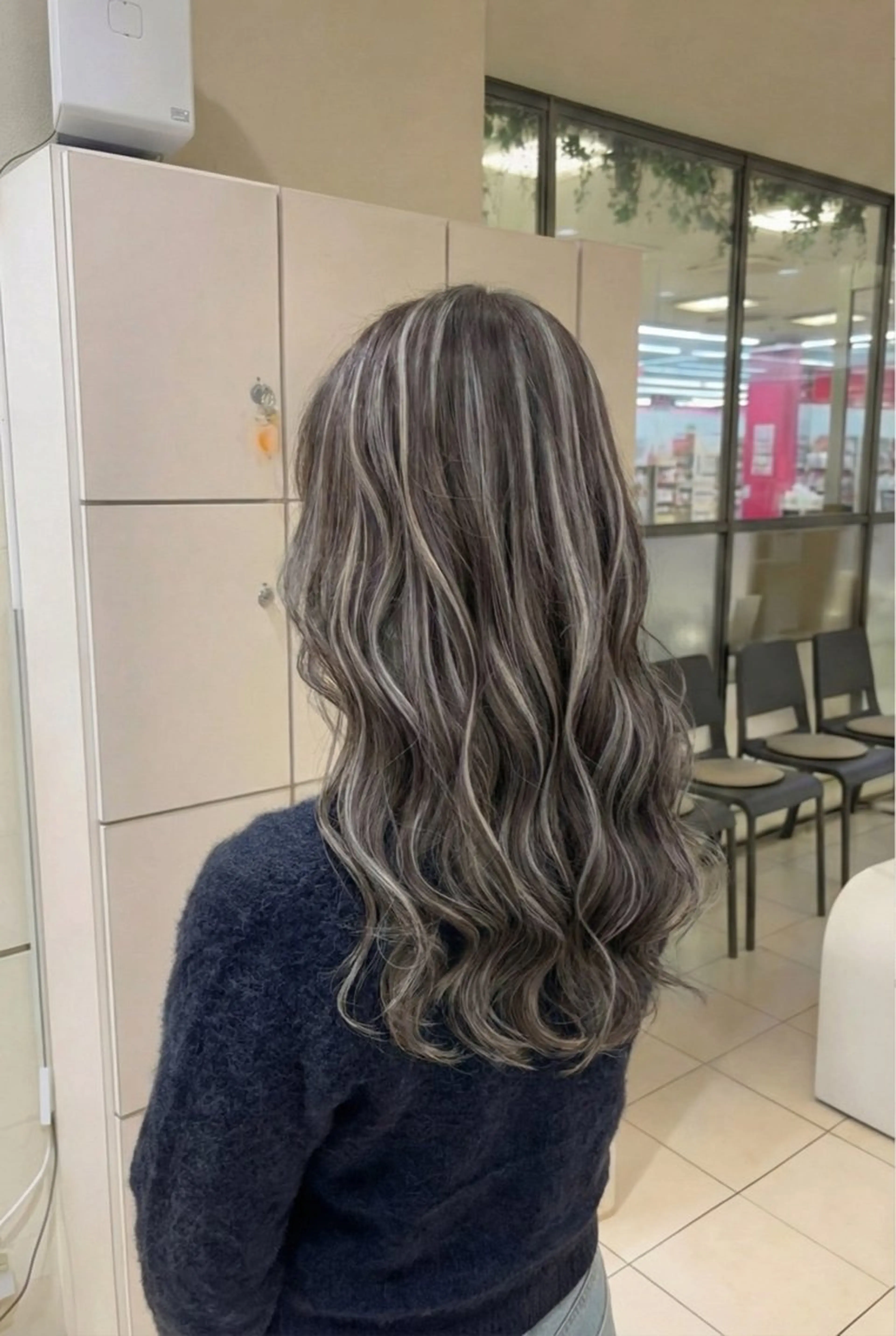 ロング ヘアカラー エクステ 髪を綺麗に伸ばす人/ 艶髪✨️針田 綾音✨のヘアスタイル