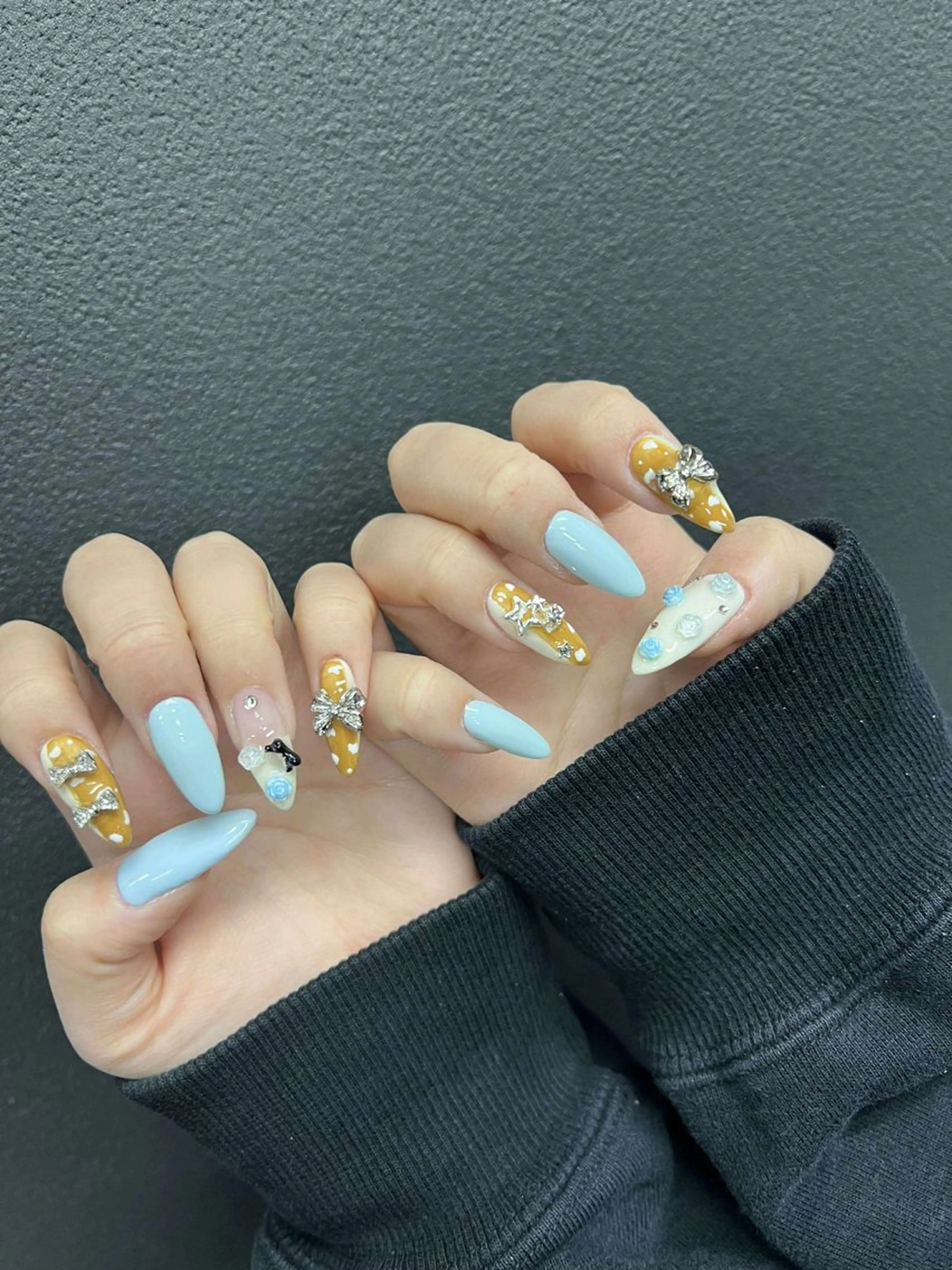 ネイル 韓国ネイル 持ち込み ニュアンスネイル ネイルチップ 冬ネイル LISA ANA.CHUOのネイルデザイン