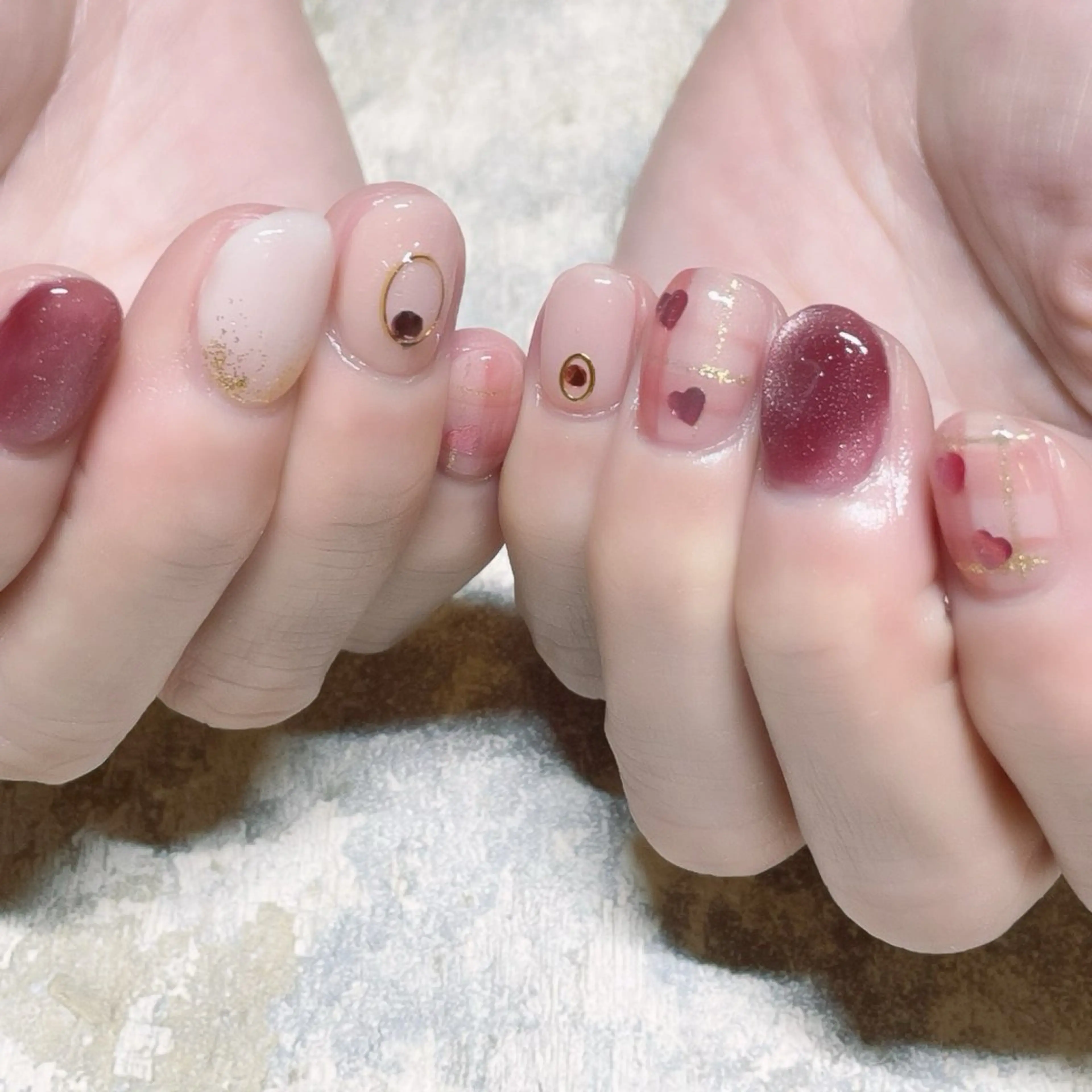 ハンドジェル✨アートし放題✨ストーン.パーツつけ放題✨お好きなデザインお待ちください✨オフあり.なしどちらでも✨の写真