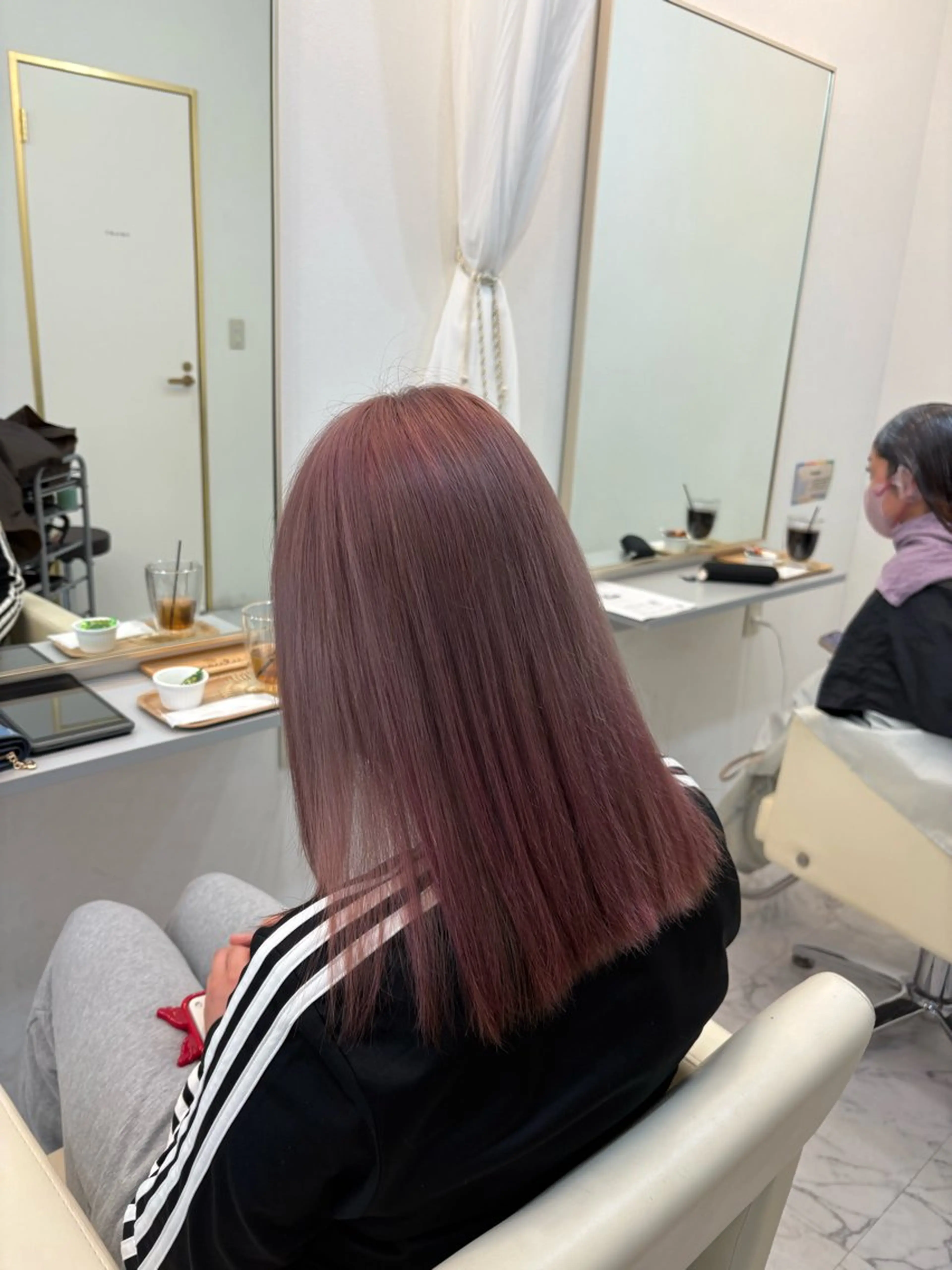 ミディアム ヘアカラー ))カラー特化(( 渡邉 怜のヘアスタイル