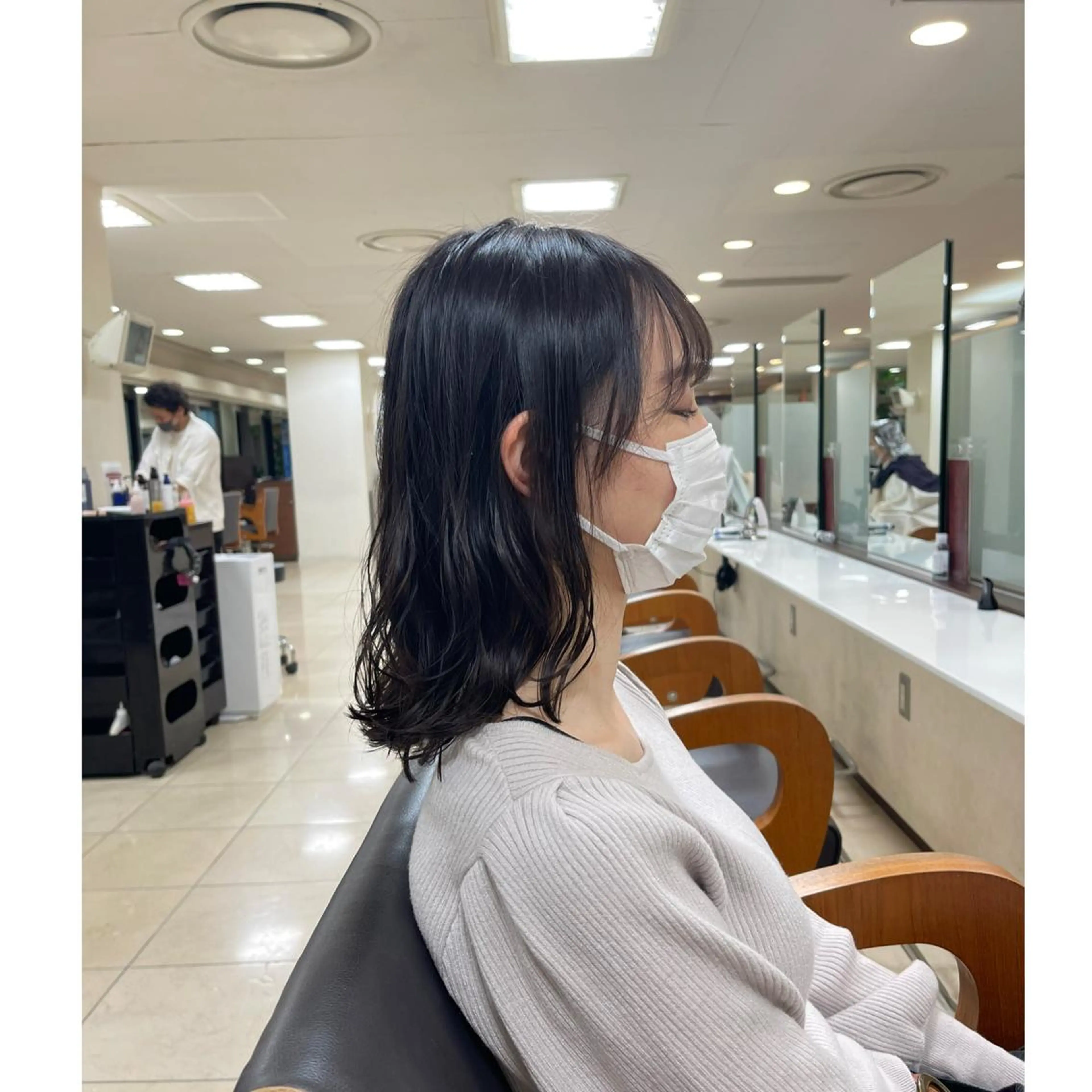 ミディアム パーマ ミディアムパーマ RINA /ショート 新宿/新宿御苑 のヘアスタイル