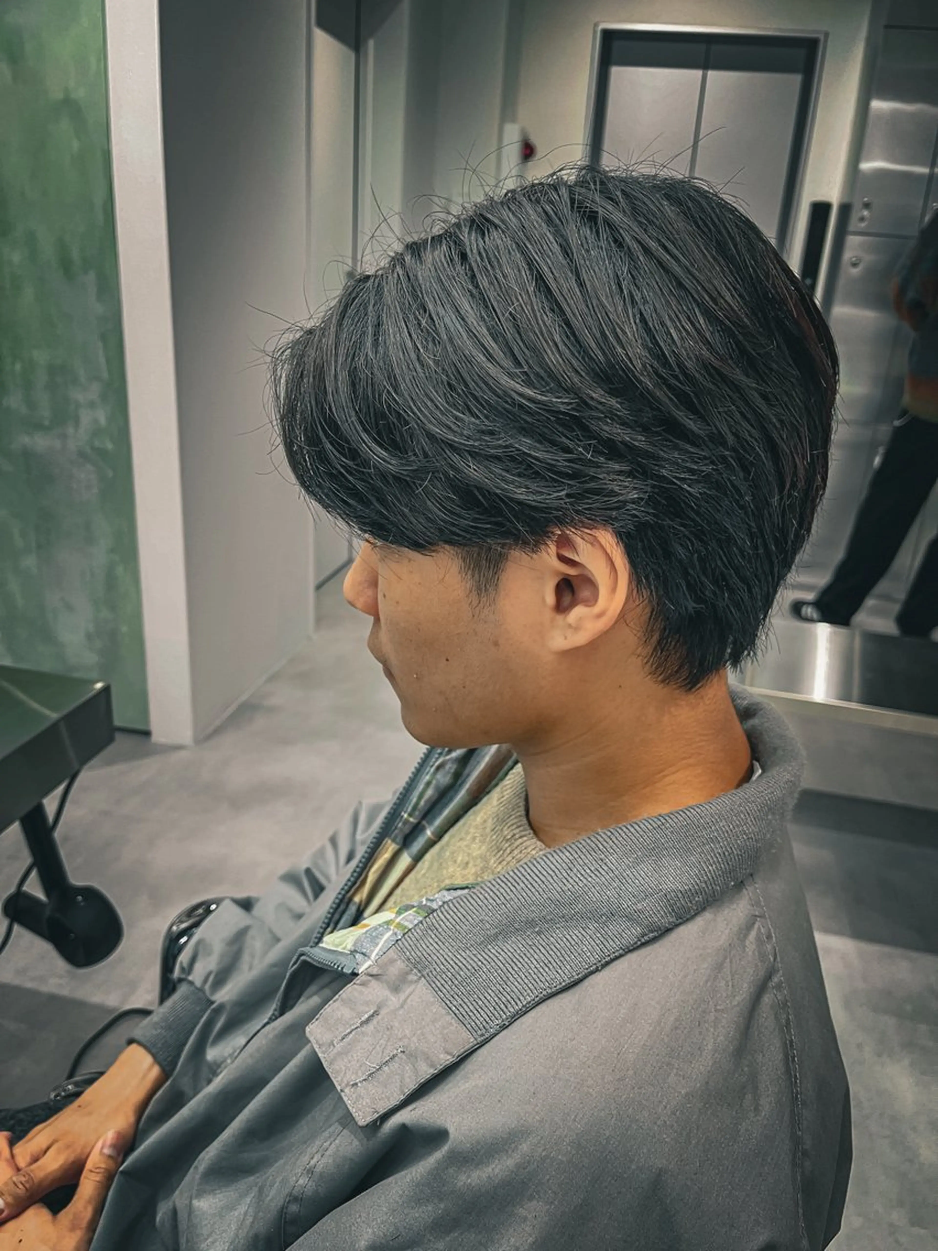 ショート メンズ ⚡メンズパーマフ ェードカットTomyのヘアスタイル