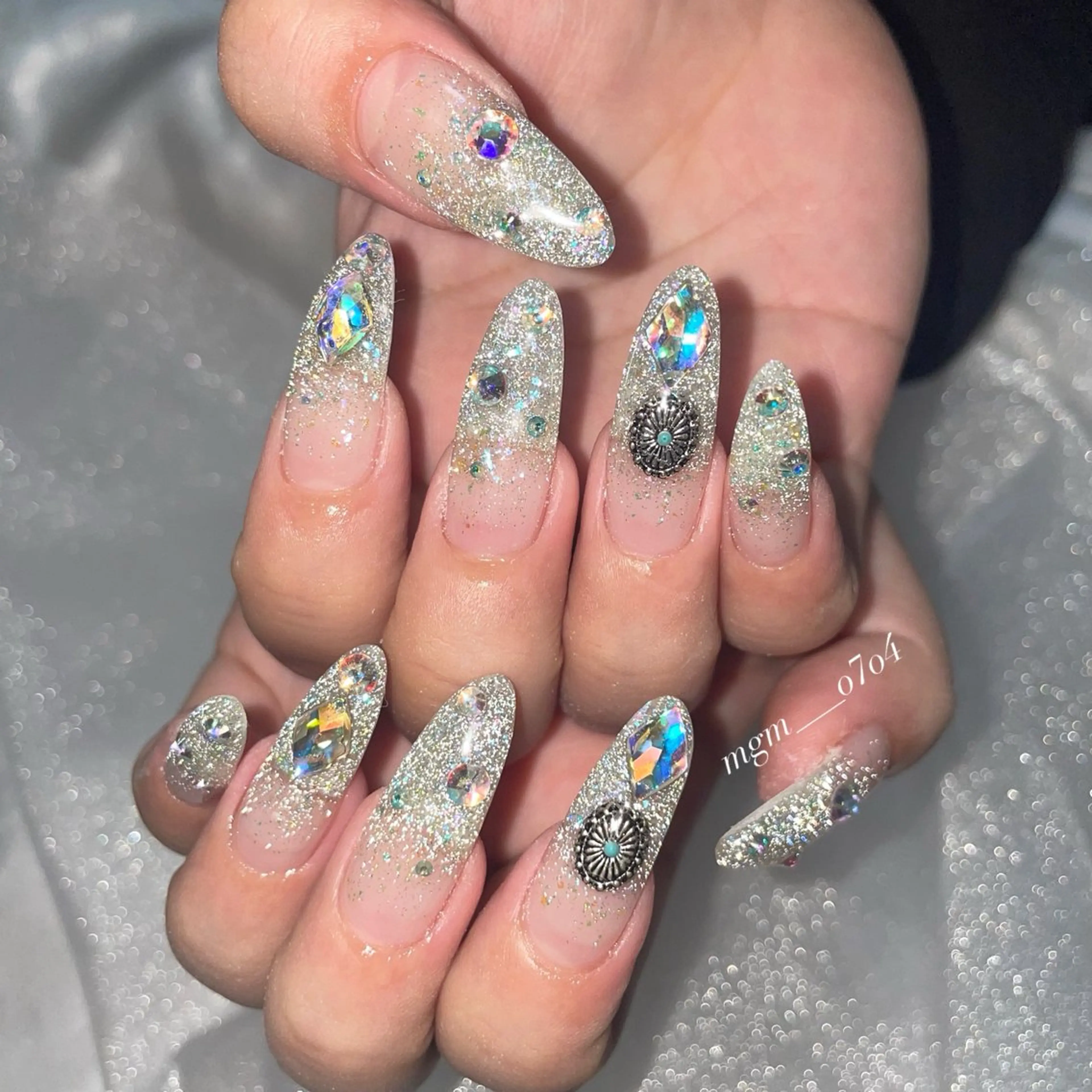 ネイル MoON...❤︎ MeGuのネイルデザイン