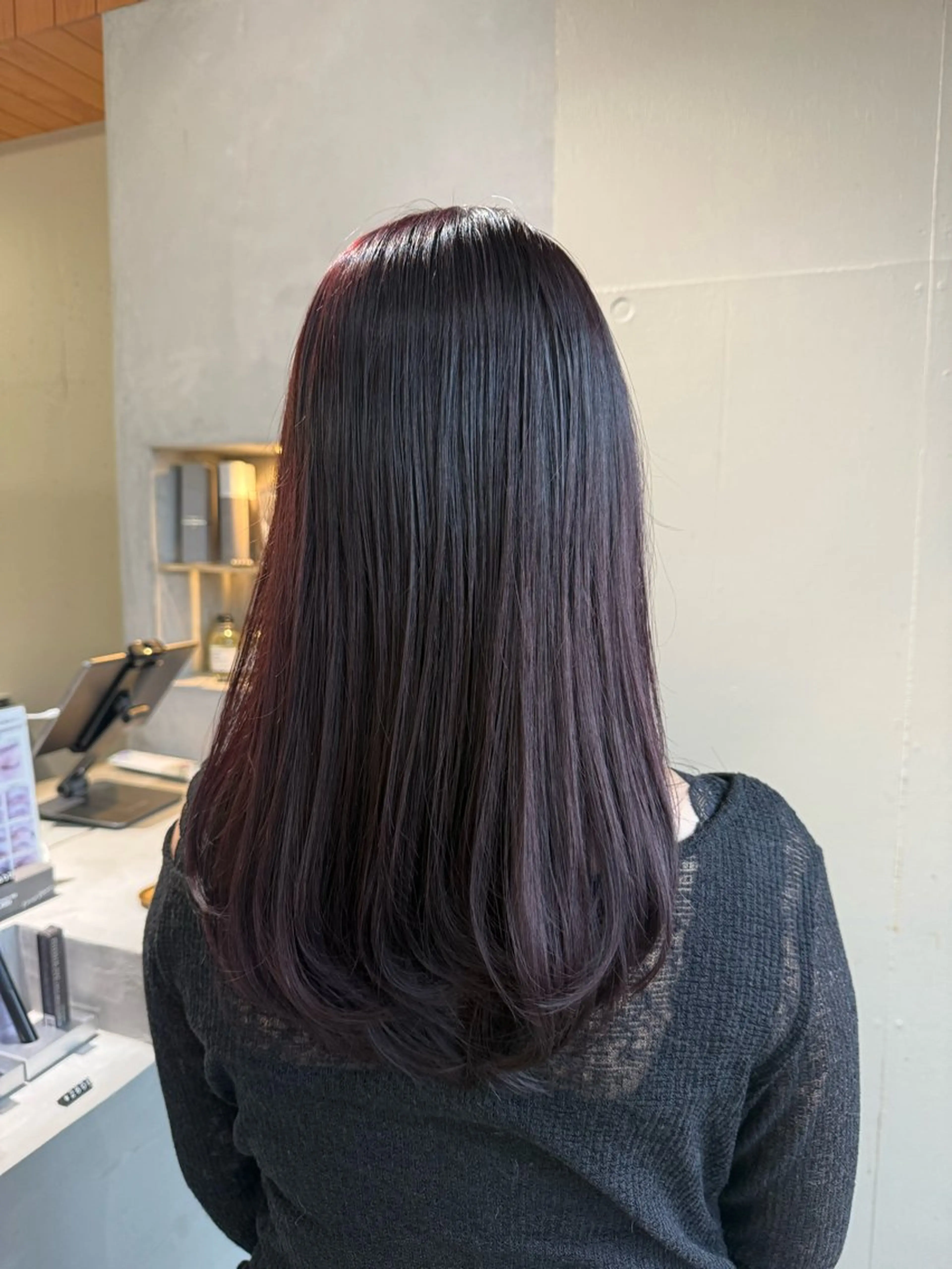 ロング ヘアカラー 安藤 里奈のヘアスタイル