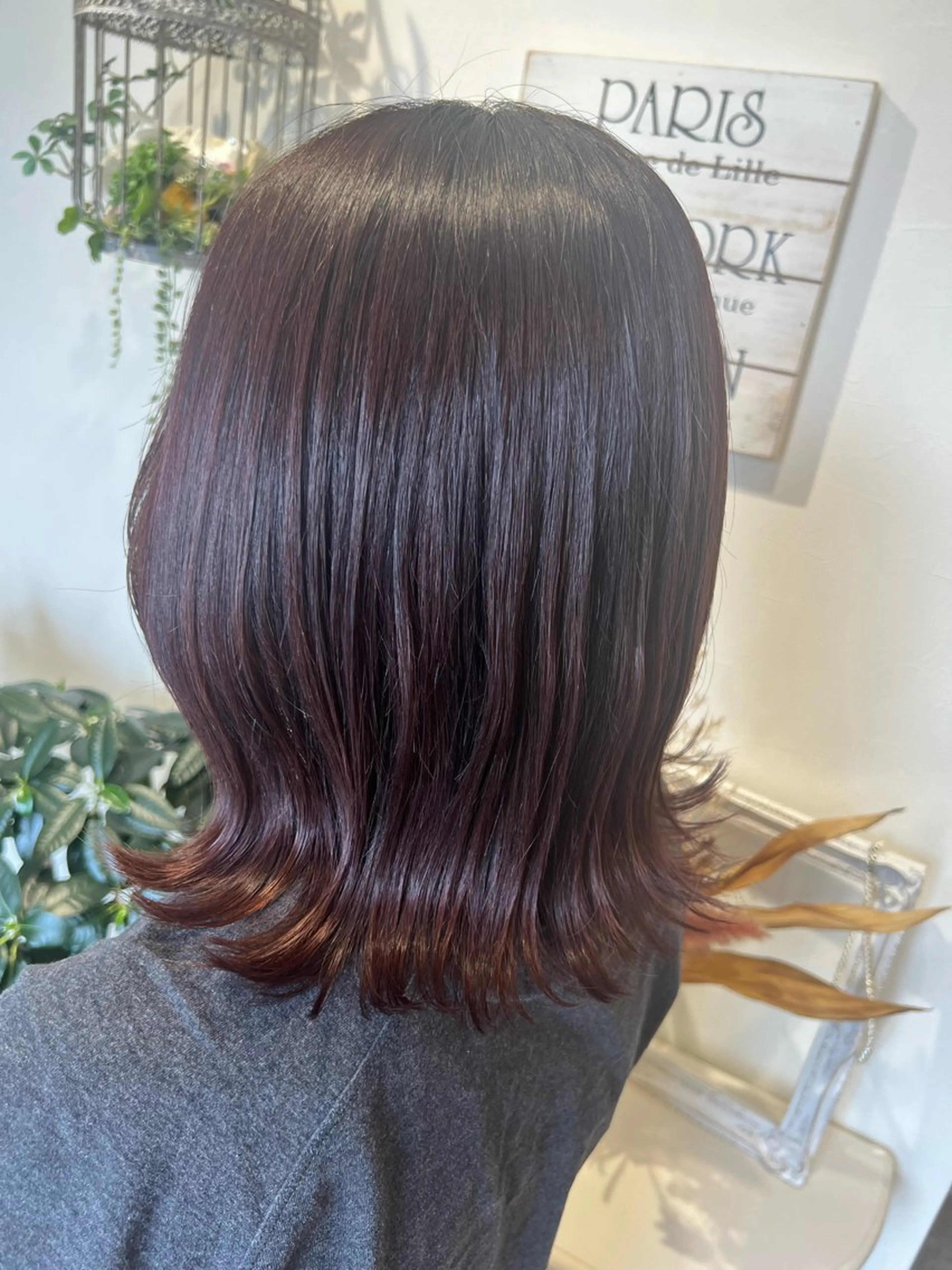 ミディアム カット ヘアカラー 井上 美春のヘアスタイル