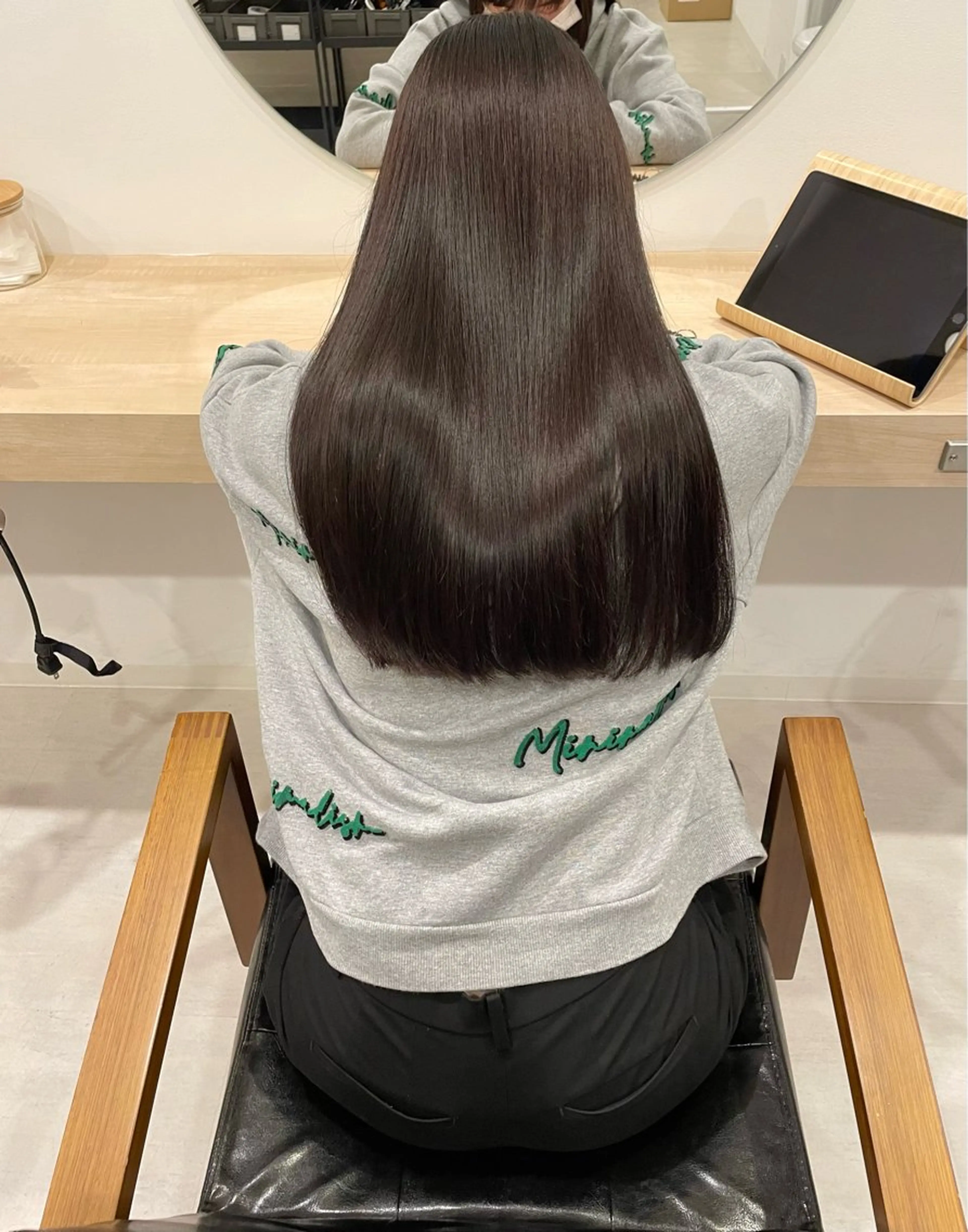 ロング 福井 茉菜美のヘアスタイル