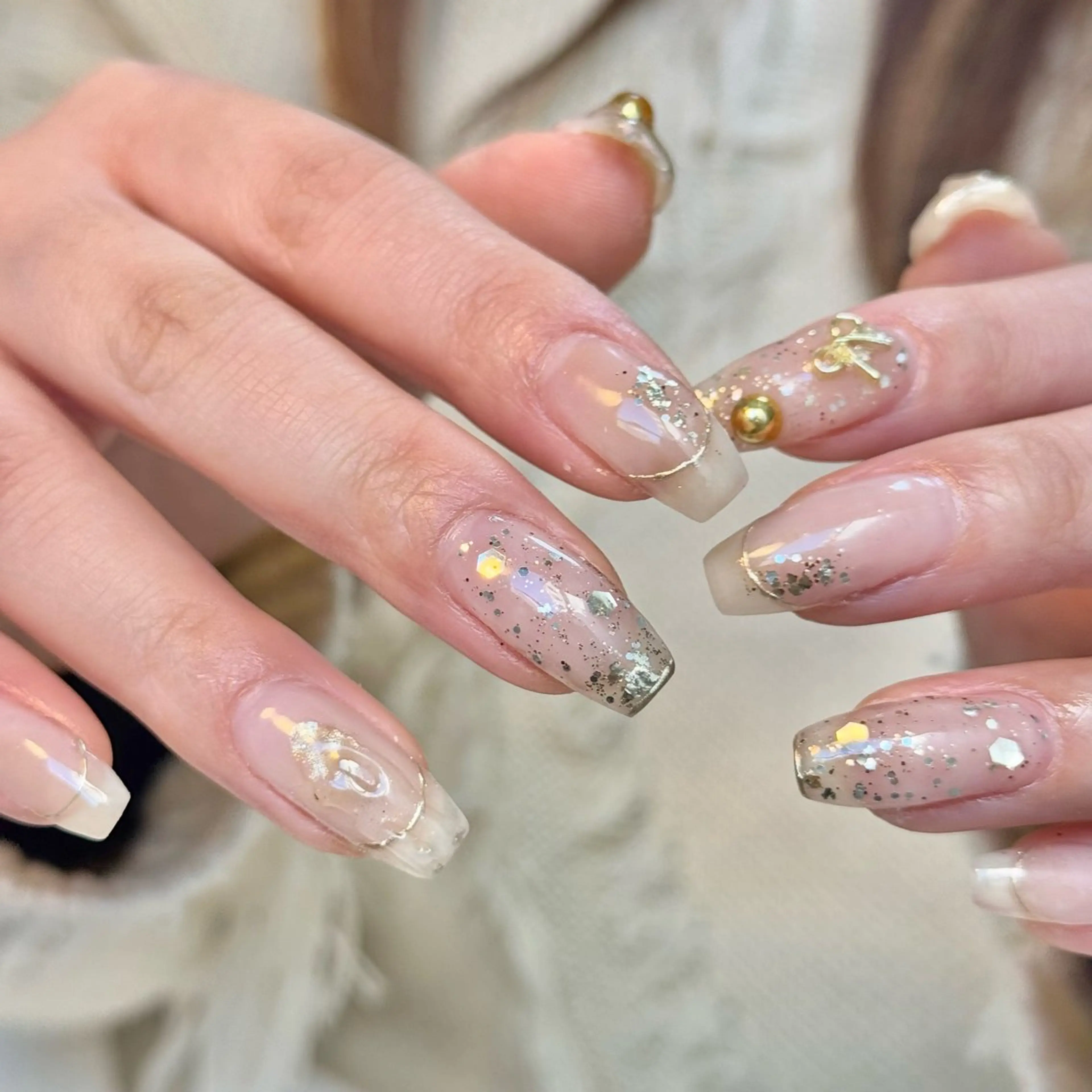 ネイル ジェルネイル ニュアンスネイル パラジェル リボン ワンホンネイル nailroom amyのネイルデザイン