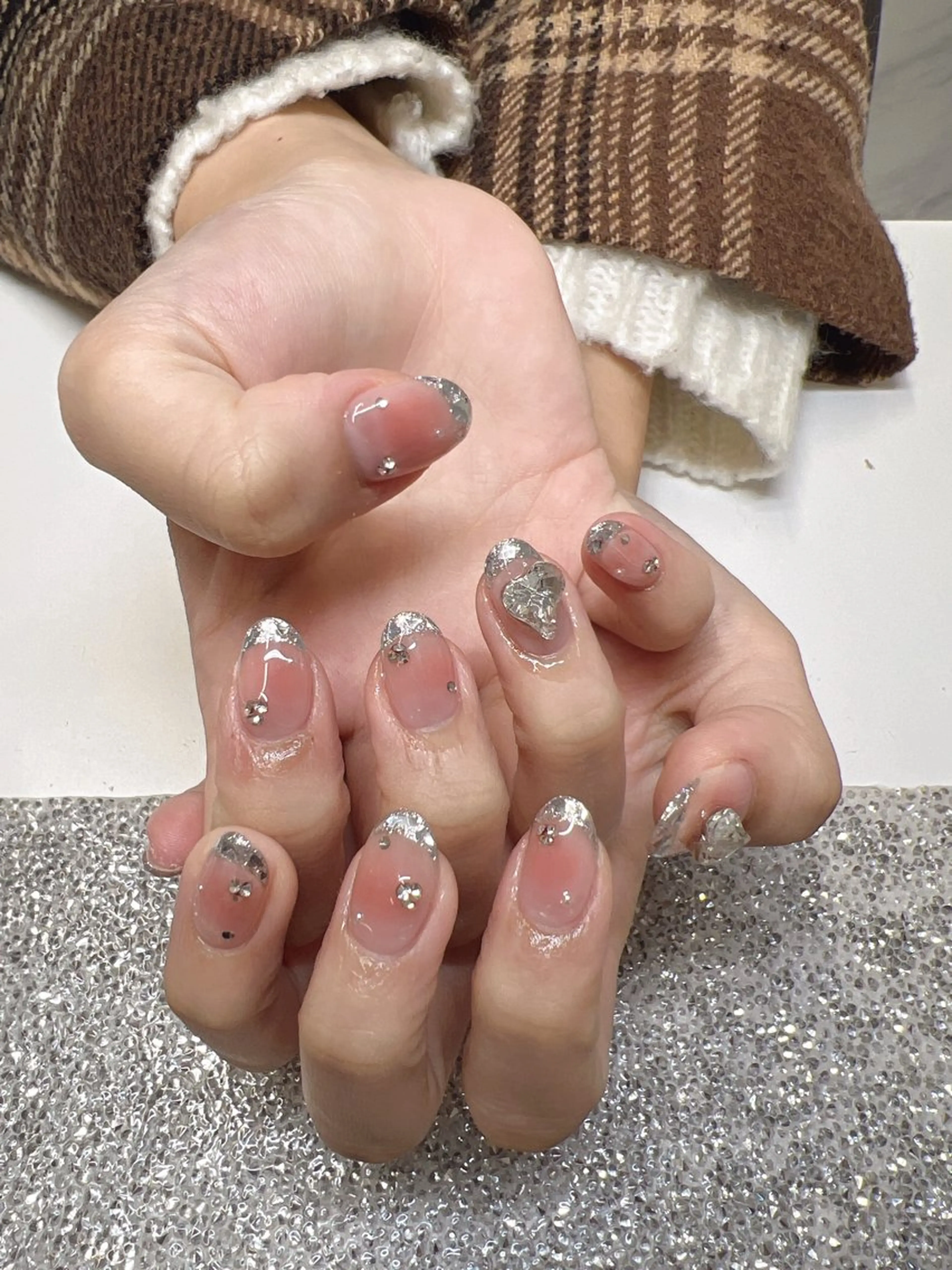 ネイル ガレンドウ 白澤 愛子のネイルデザイン