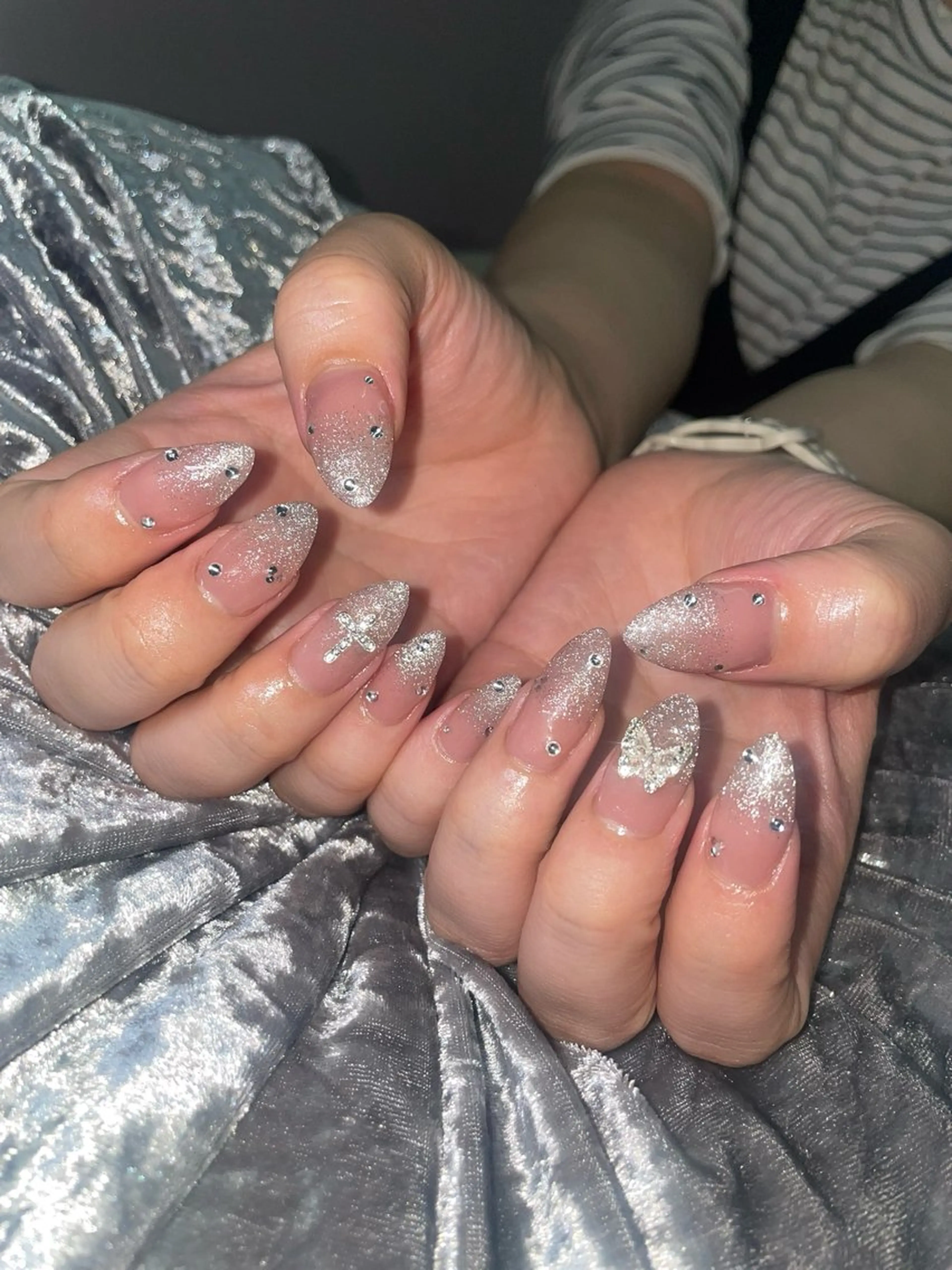 ネイル ハンドネイル Mumu眉毛,ネイル モデル募集中🪄のネイルデザイン