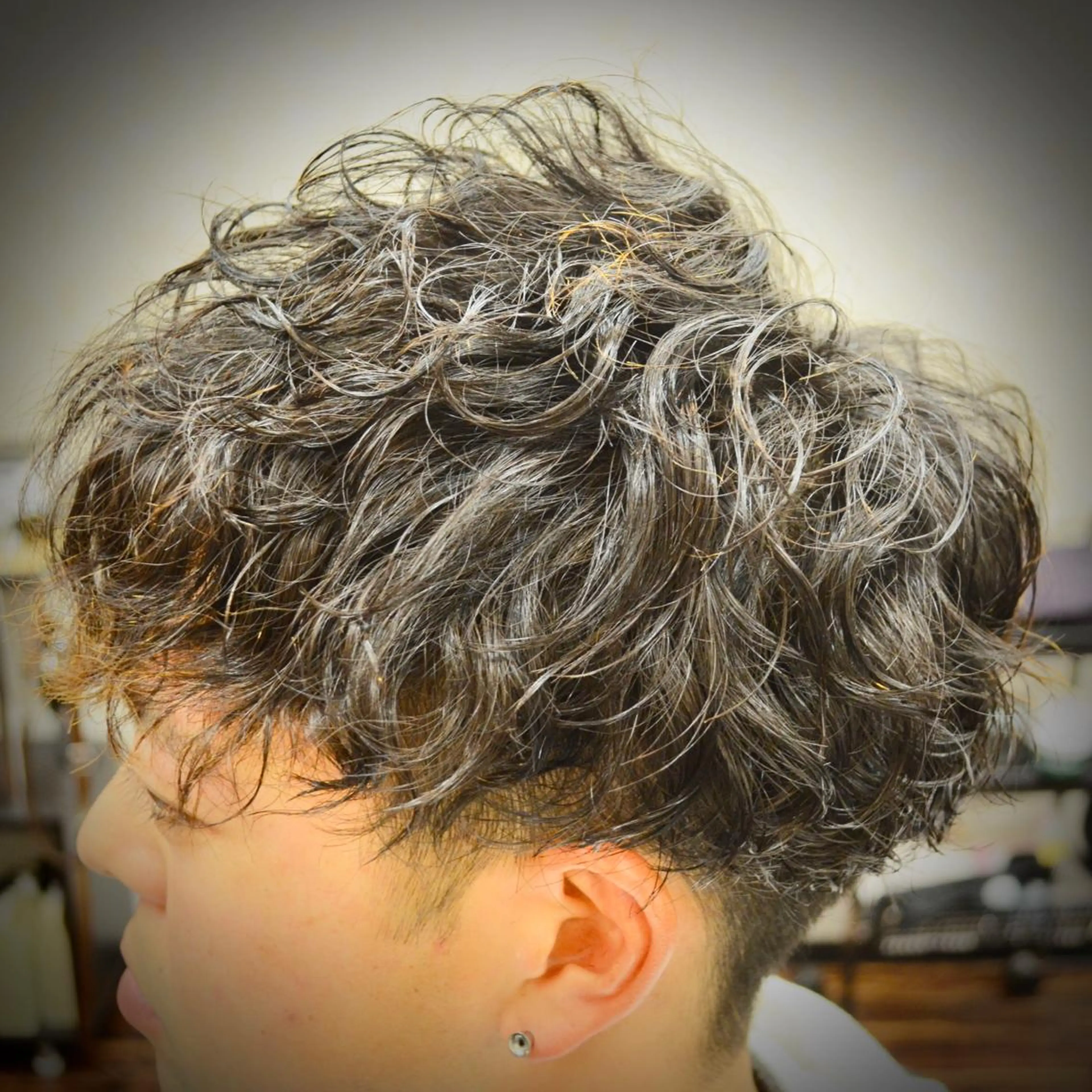 ショート パーマ メンズ メンズパーマ スパイラルパーマ カット パーマ 高野浩平/フェード ツイストスパイラルのヘアスタイル