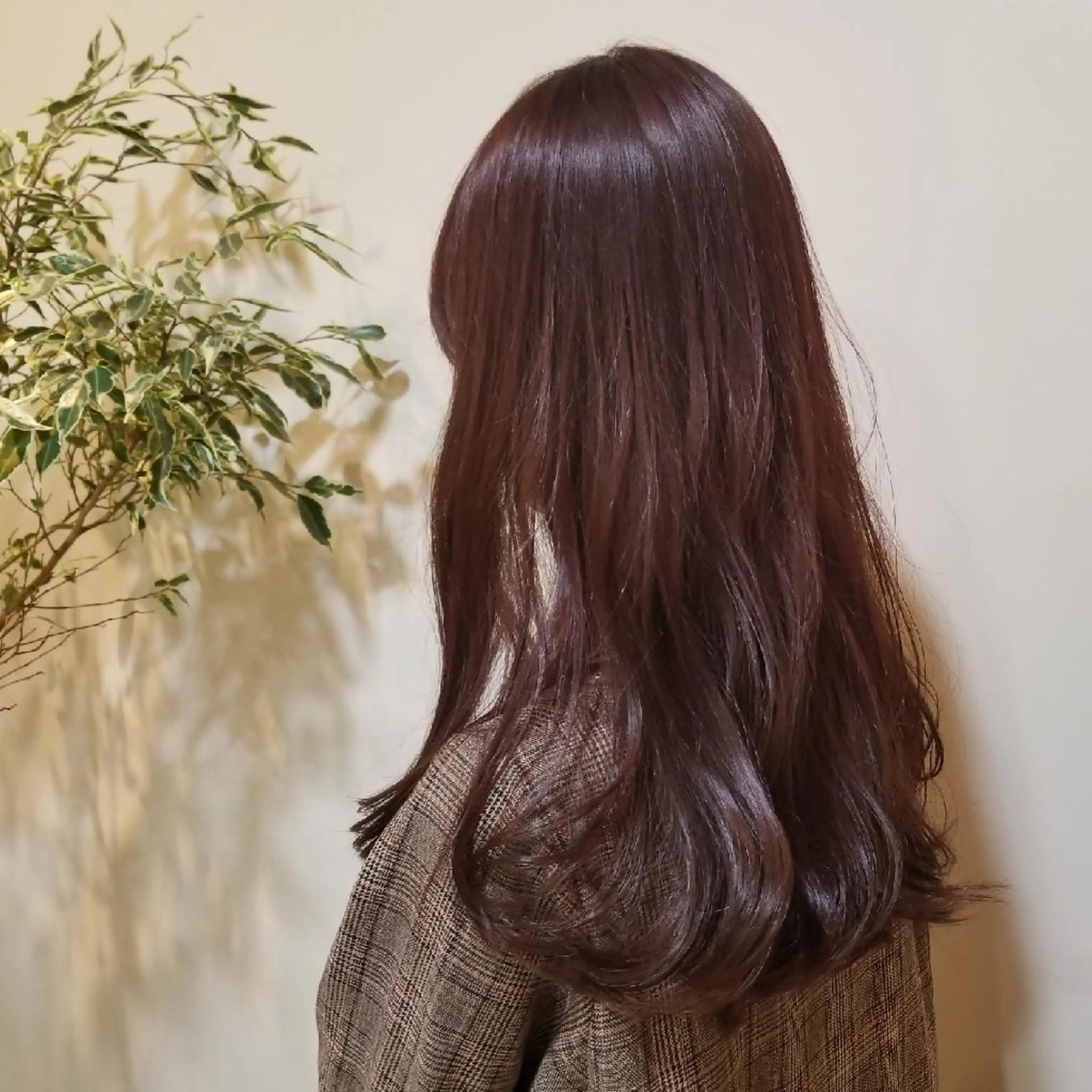 ロング カラー ブリーチ ブリーチなしカラー ピンクカラー RIKA韓国ヘア/く びれヘア/上品カラーのヘアスタイル