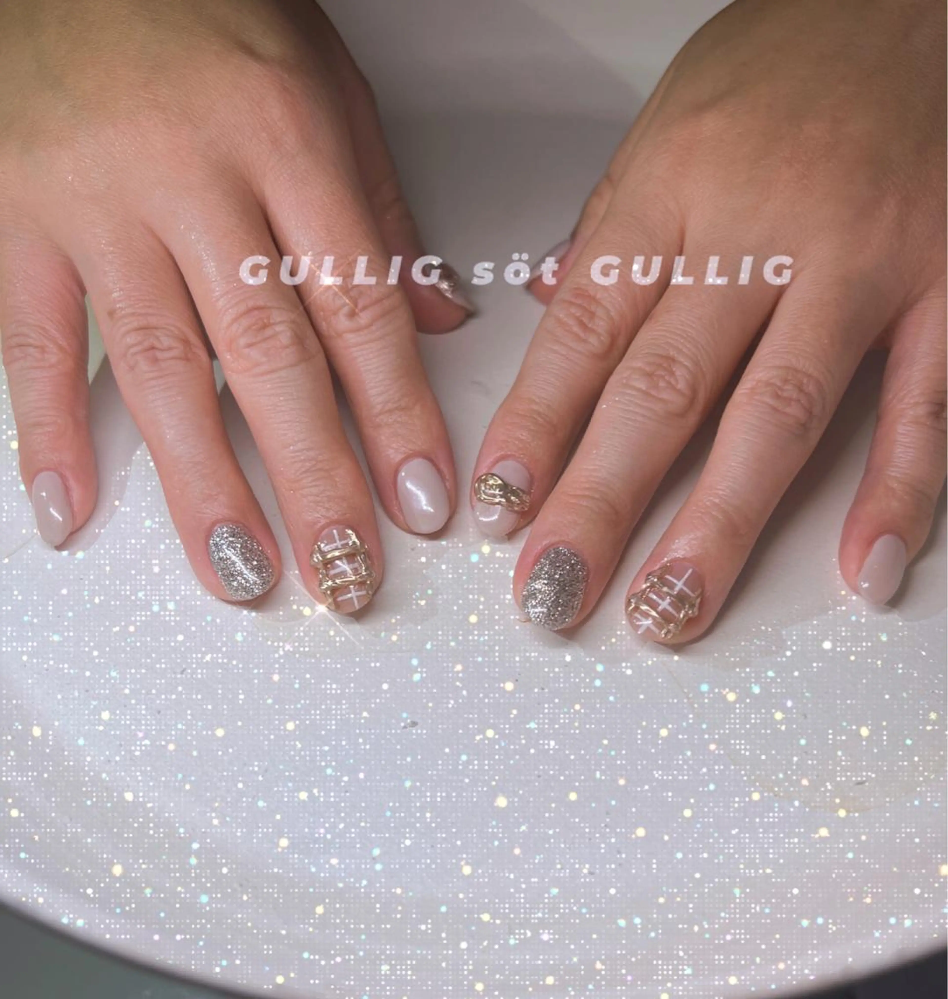 ネイル GULLIG söt GULLIGのネイルデザイン