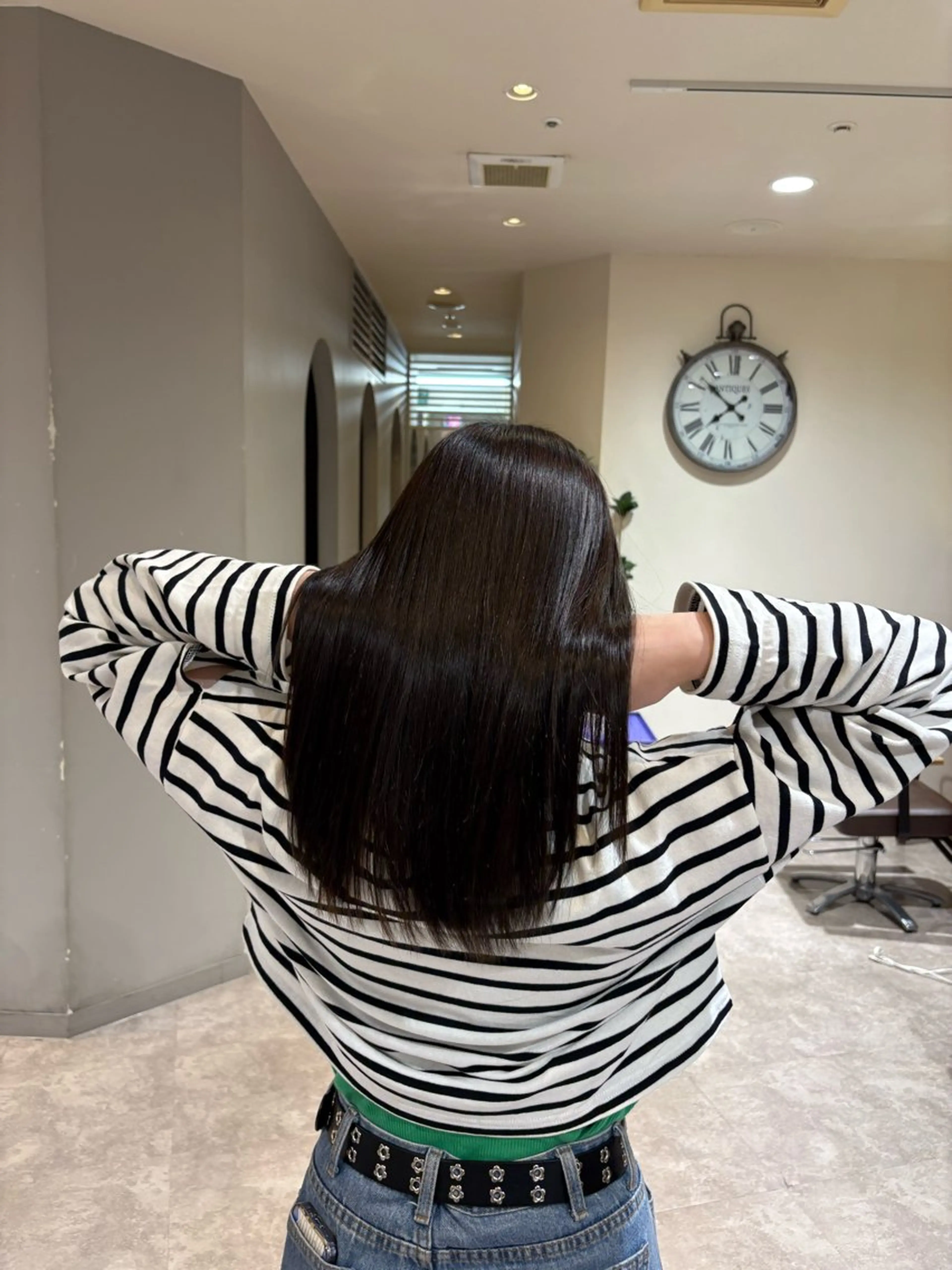 カラー 小林 咲璃のヘアスタイル