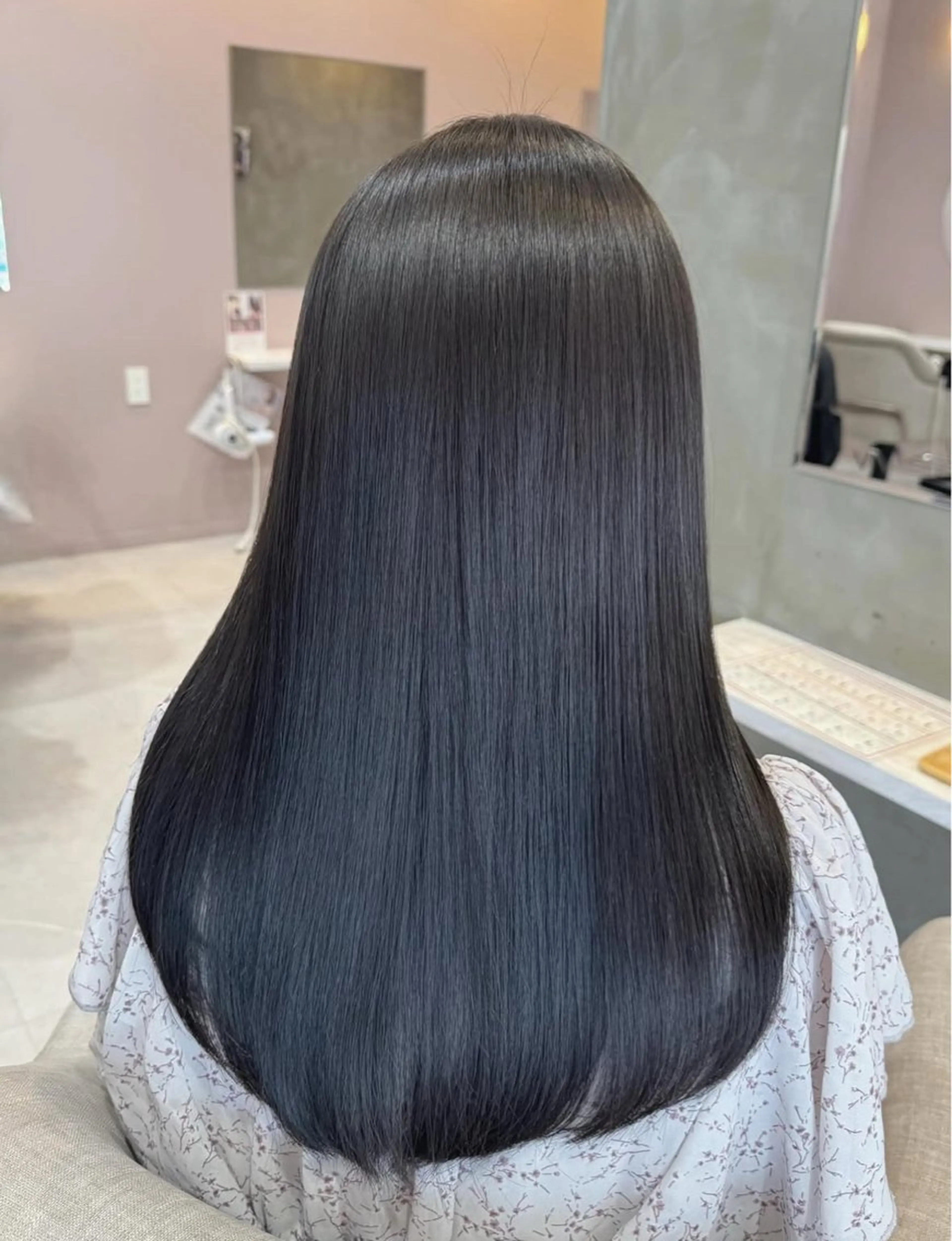 セミロング カット ヘアカラー ✨髪質改善･レイヤー ✨chihiroのヘアスタイル