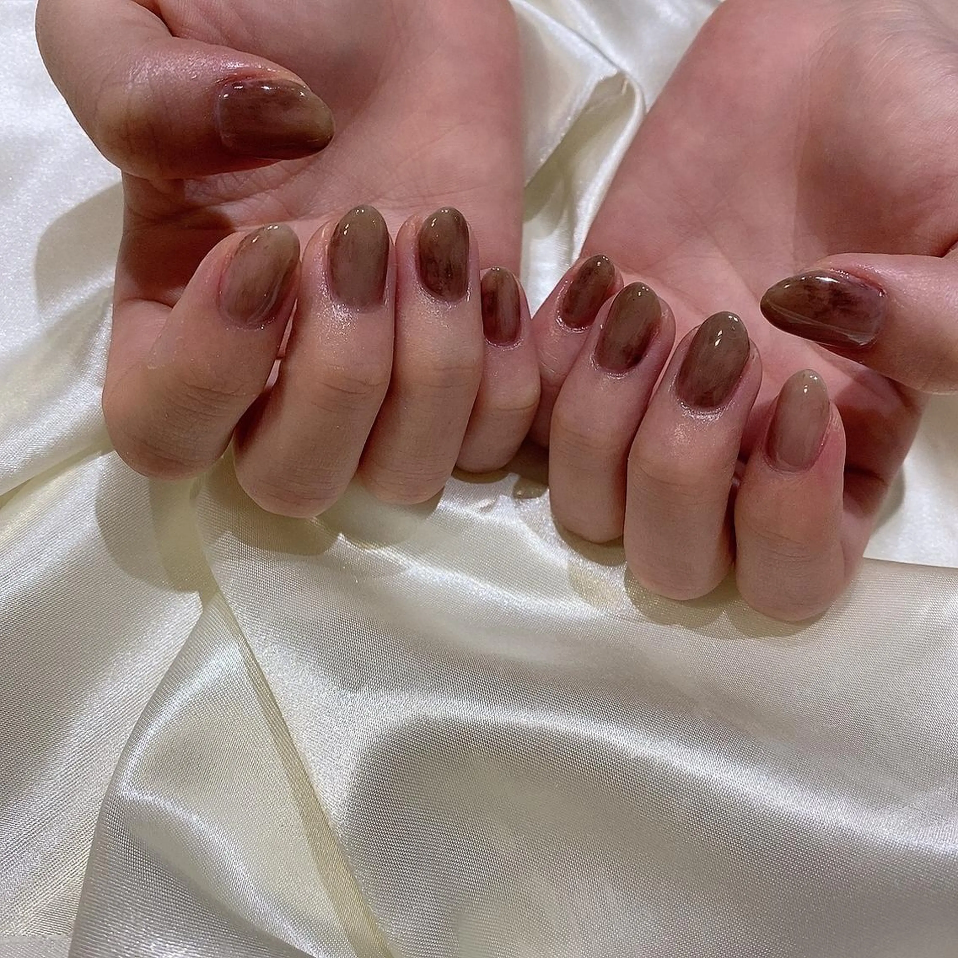 ネイル ハンドネイル 西岡 杏のネイルデザイン