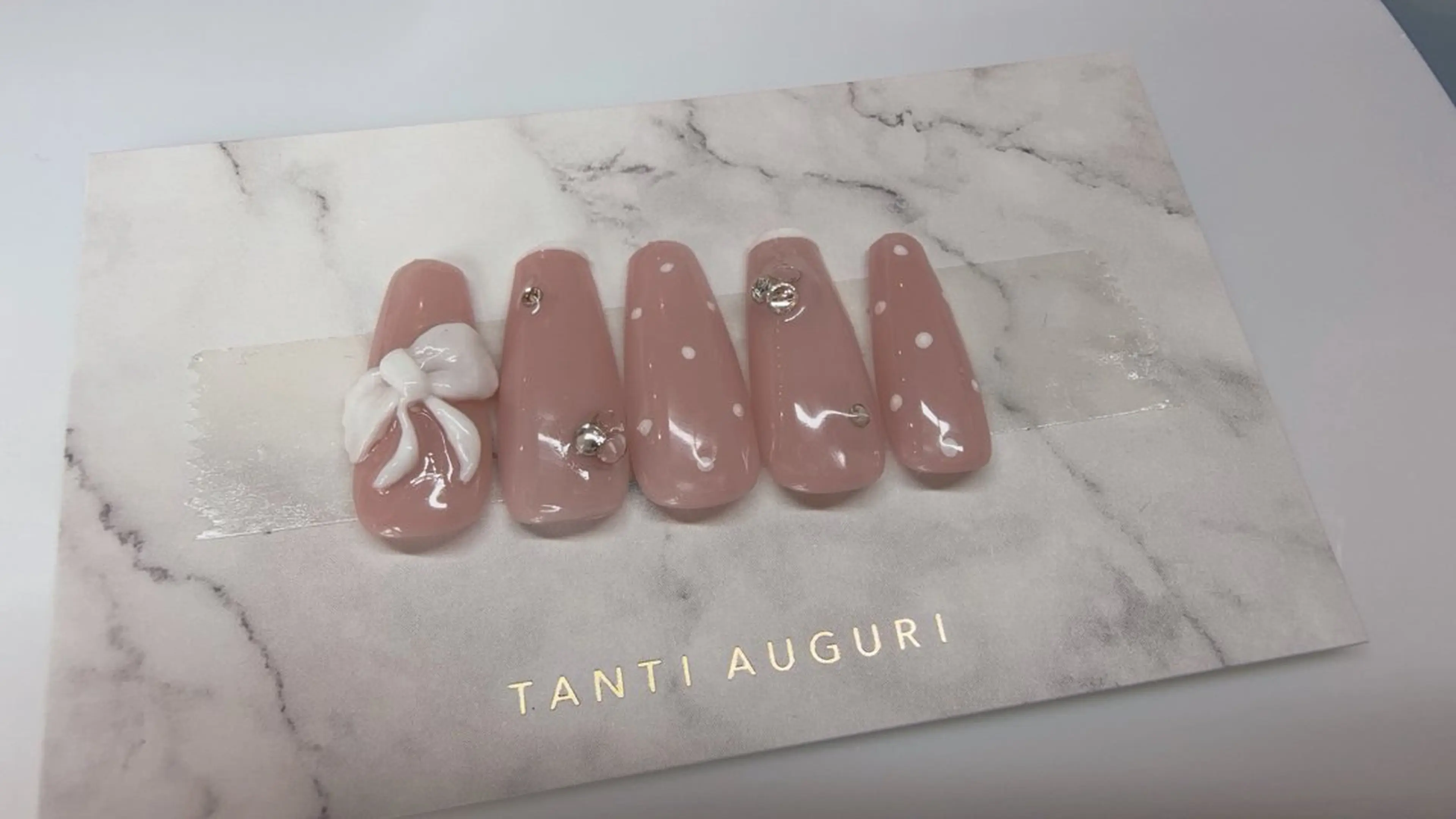 ネイル アートネイル みゆう 🎀のネイルデザイン