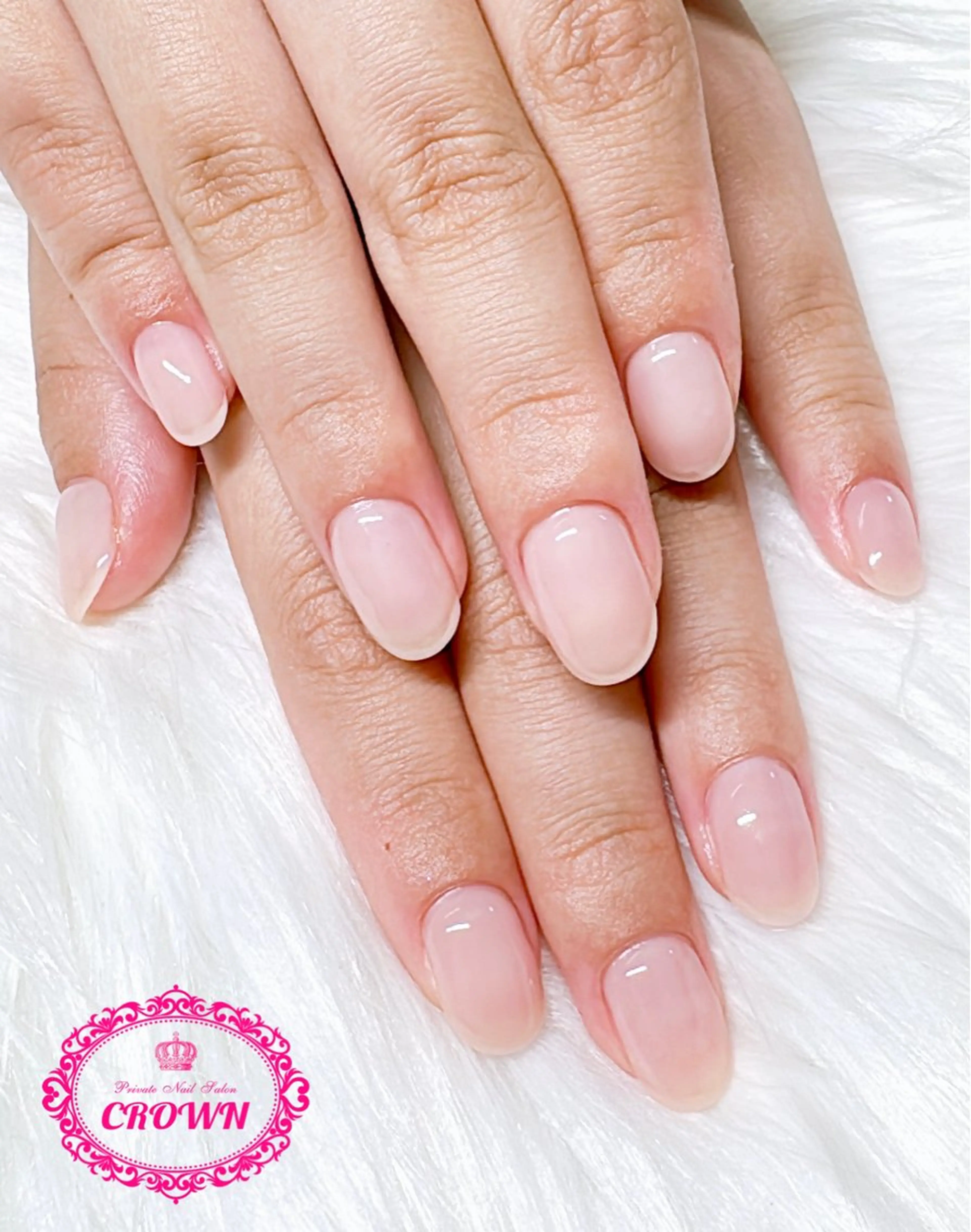 ネイル CROWN プライベートサロンのネイルデザイン