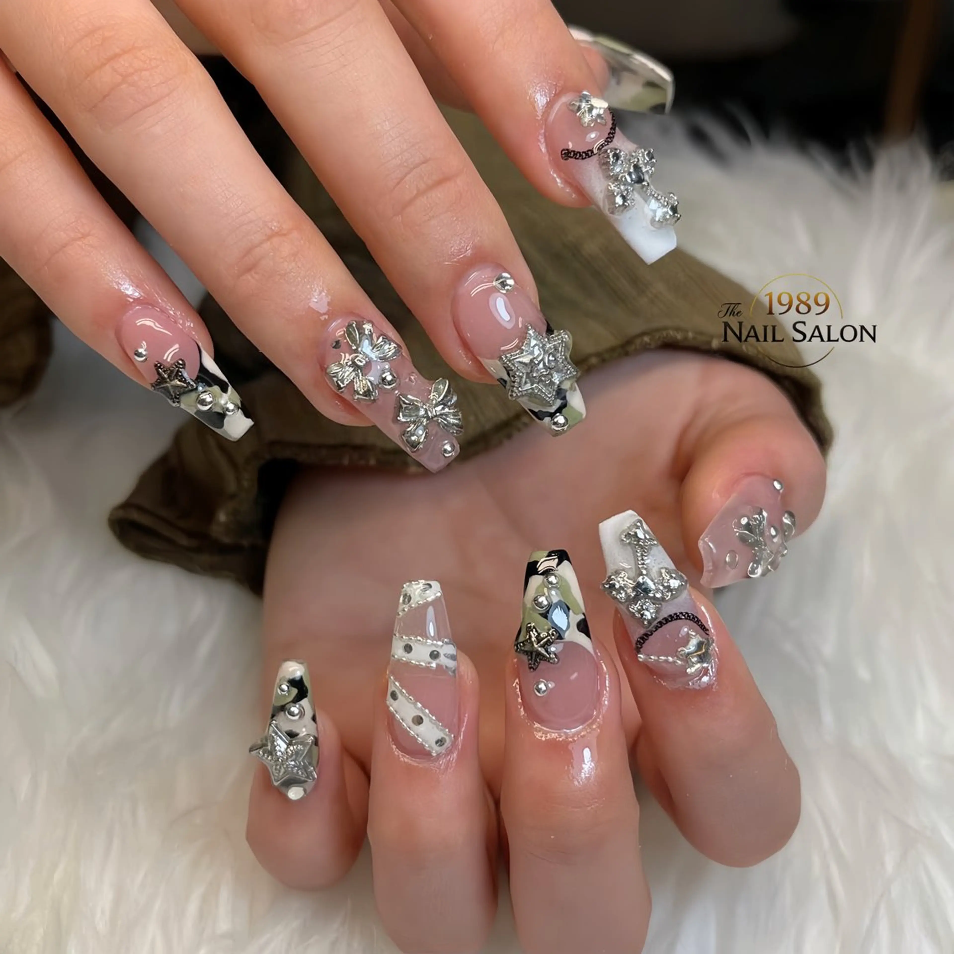 ネイル ハンドネイル The 1989 Nail Salonのネイルデザイン