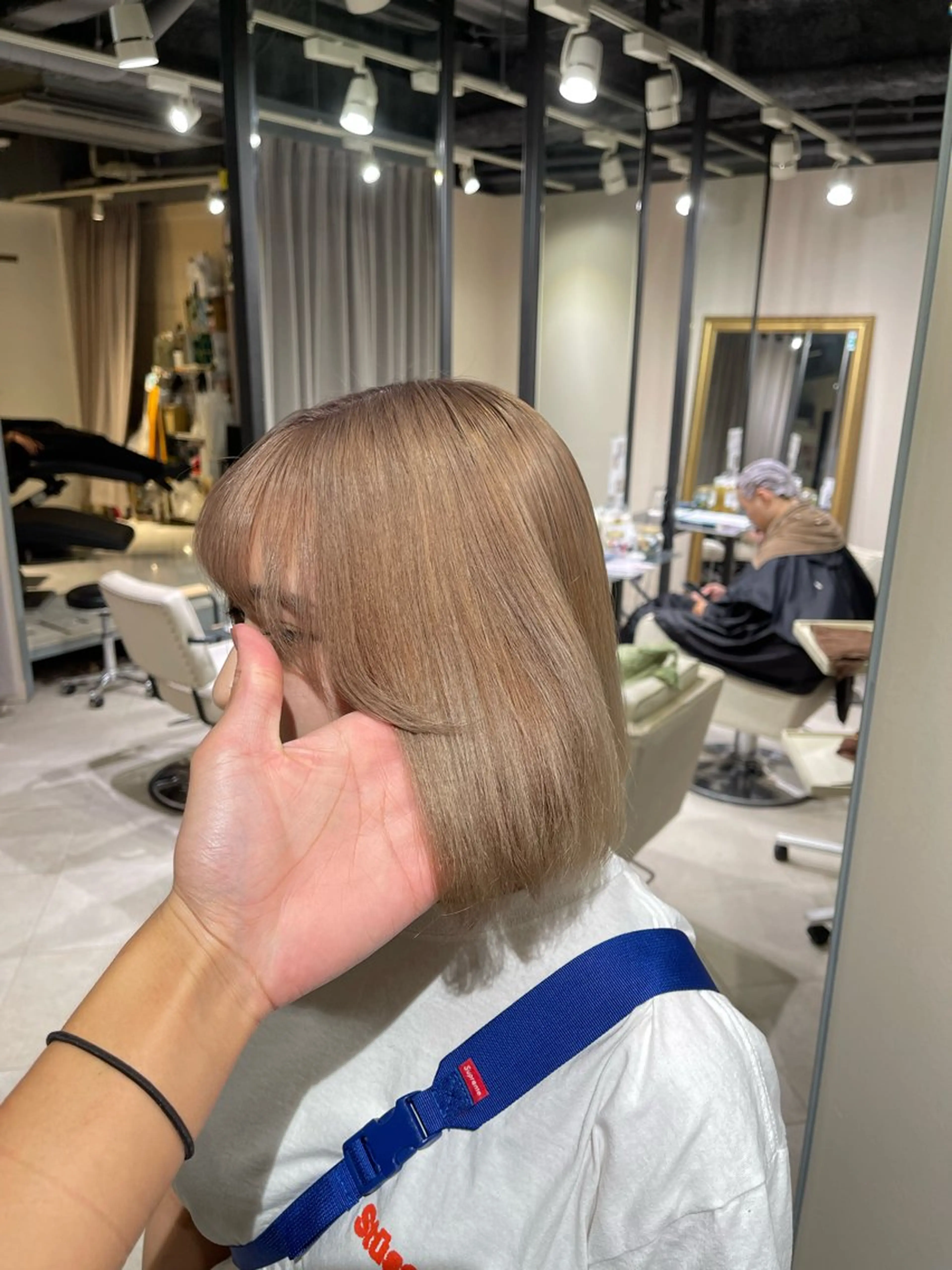 ミディアム シールエクステ エクステ ハイライト 髪質改善 韓国風ヘア カット ヘアカラー トリートメント ブリーチ🔥ベージュ /グレー/daikiのヘアスタイル