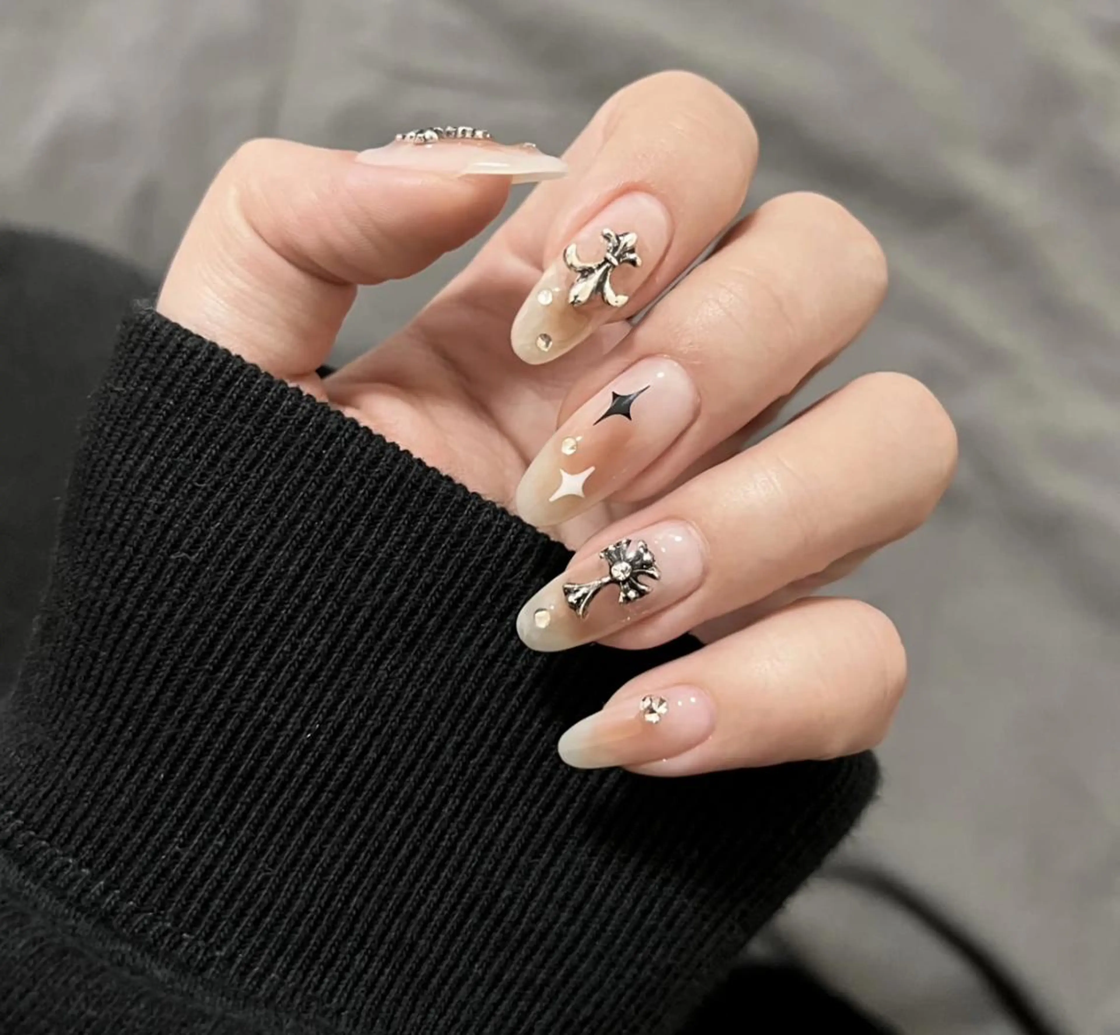 ネイル ハンドネイル ハンドケア 🍑 momo_nailのネイルデザイン