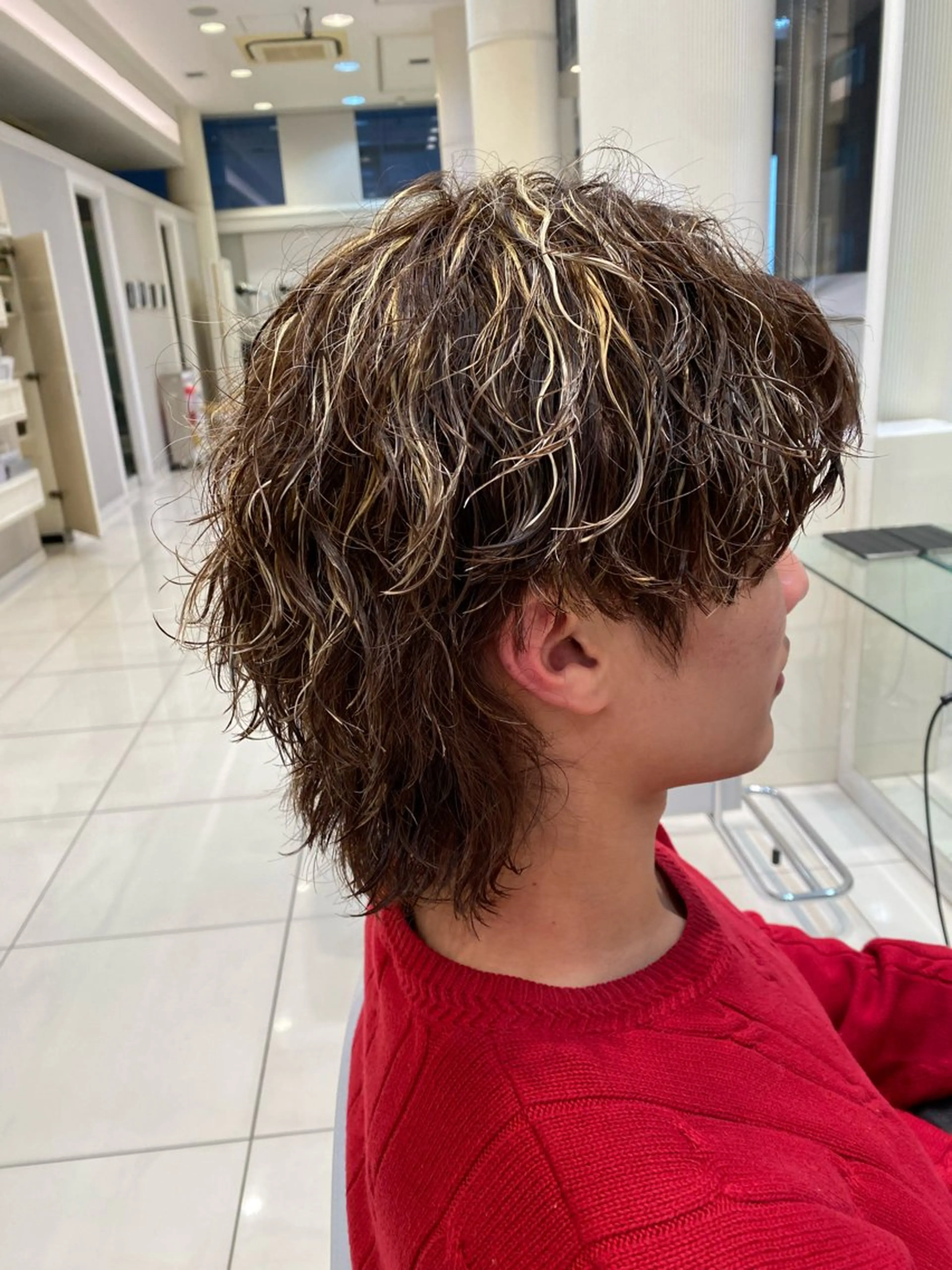 ショート カラー パーマ メンズ カット ヘアカラー パーマ トリートメント メンズ特化型美容師 栗山勇人のヘアスタイル