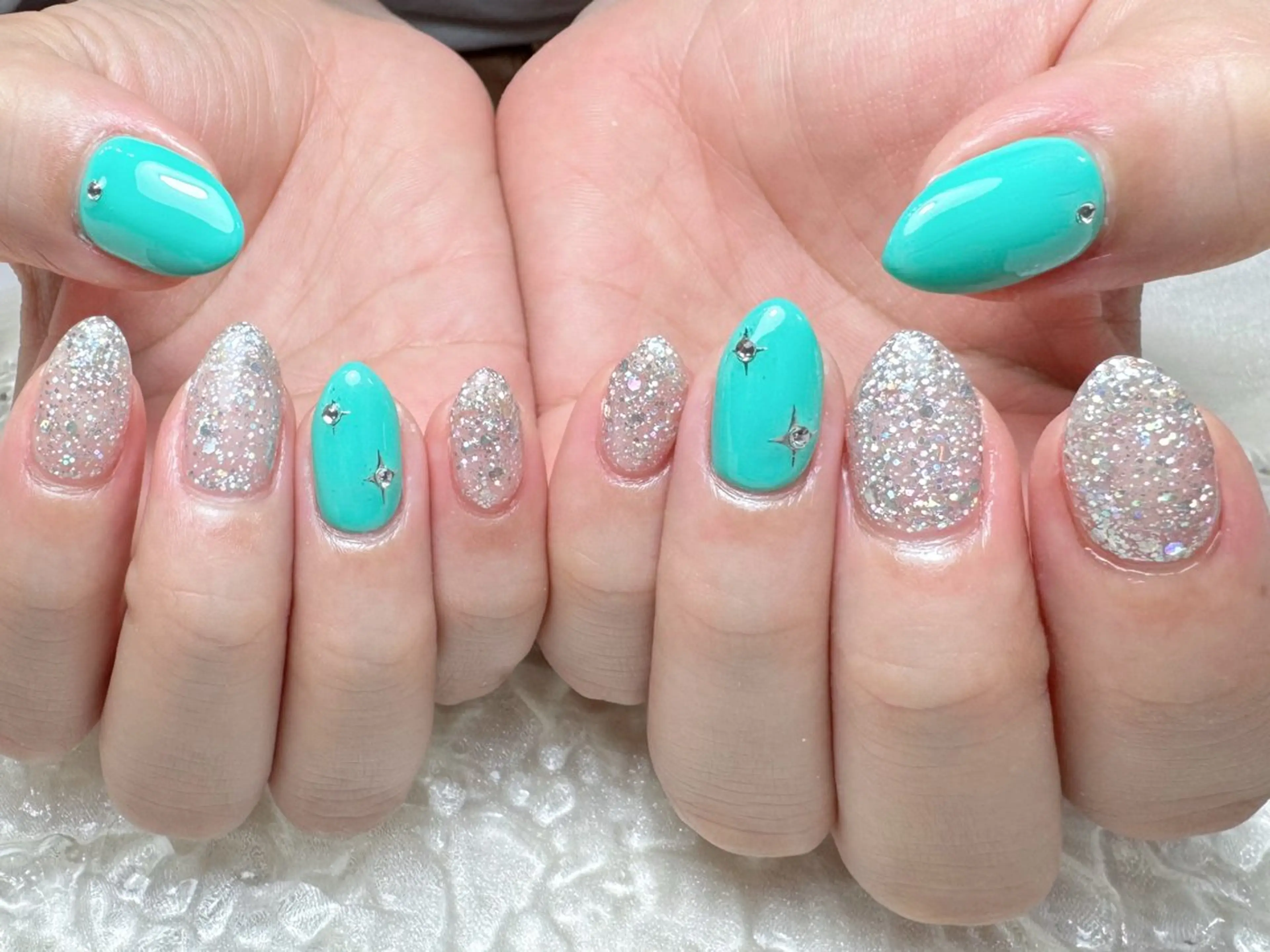 ネイル ハンドネイル マジック ミラーのネイルデザイン