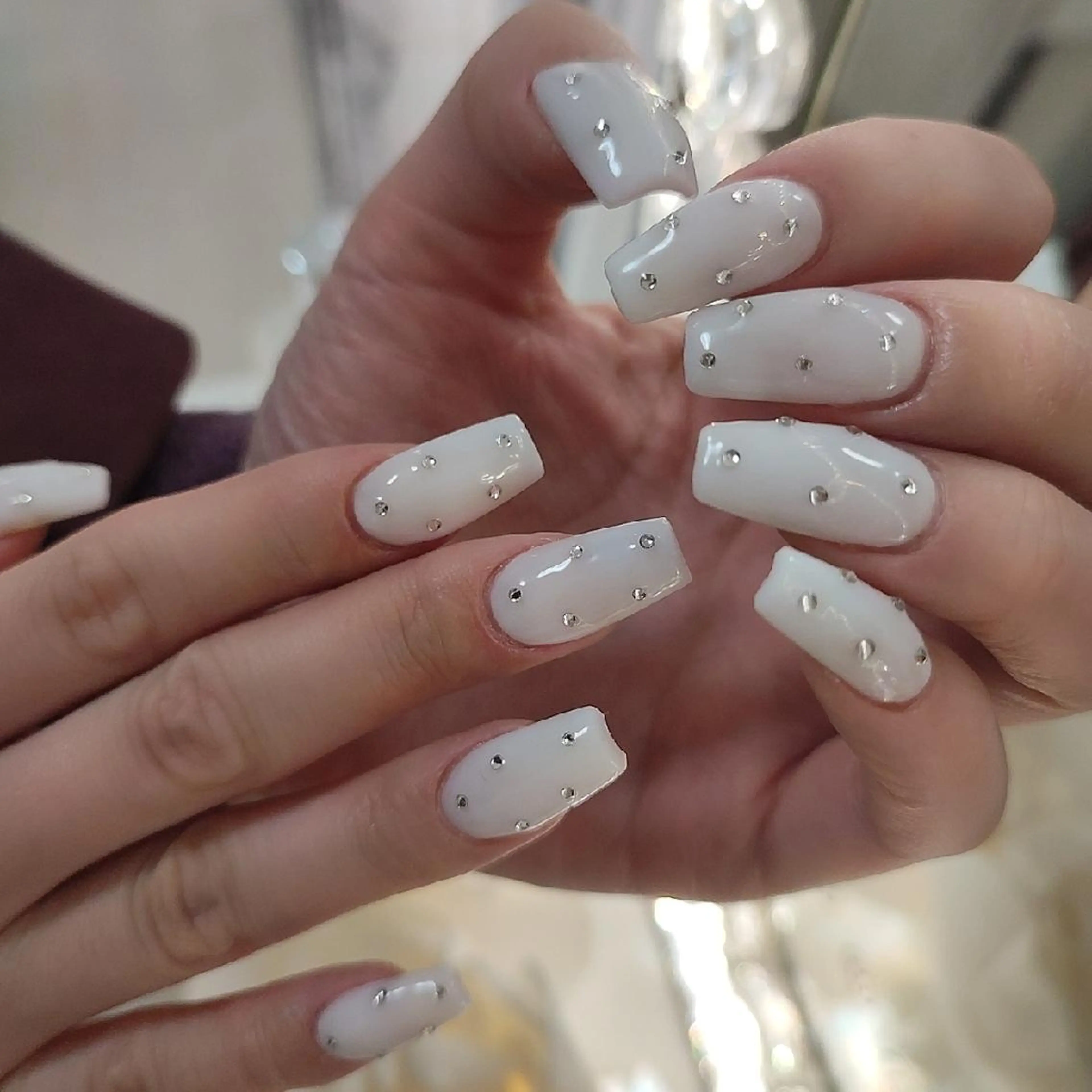 ネイル ハンドネイル RUNWAY 　　の眉毛・アイブロウイメージ