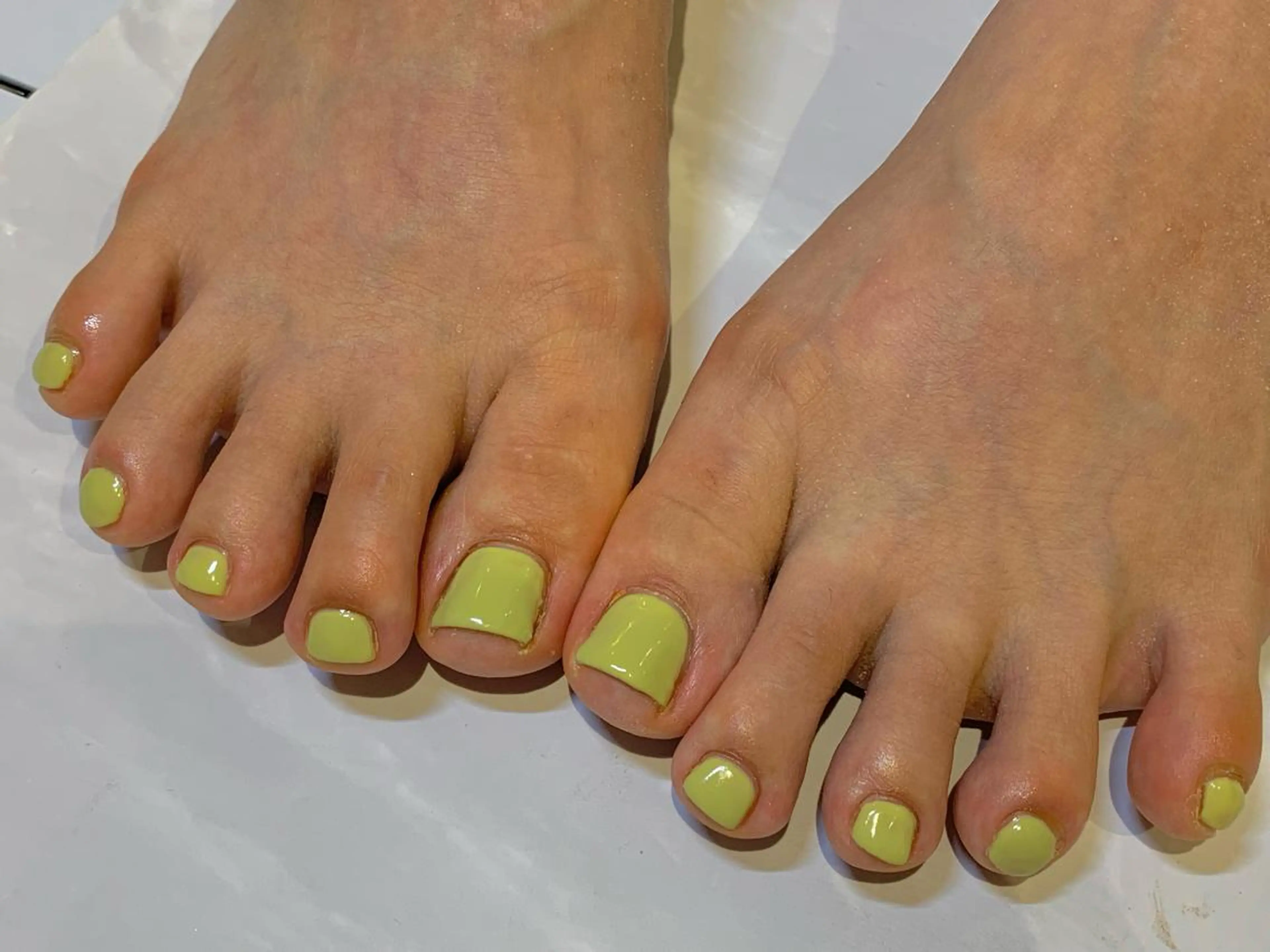 ネイル フットネイル ワンカラーネイル マキノ ユイのネイルデザイン