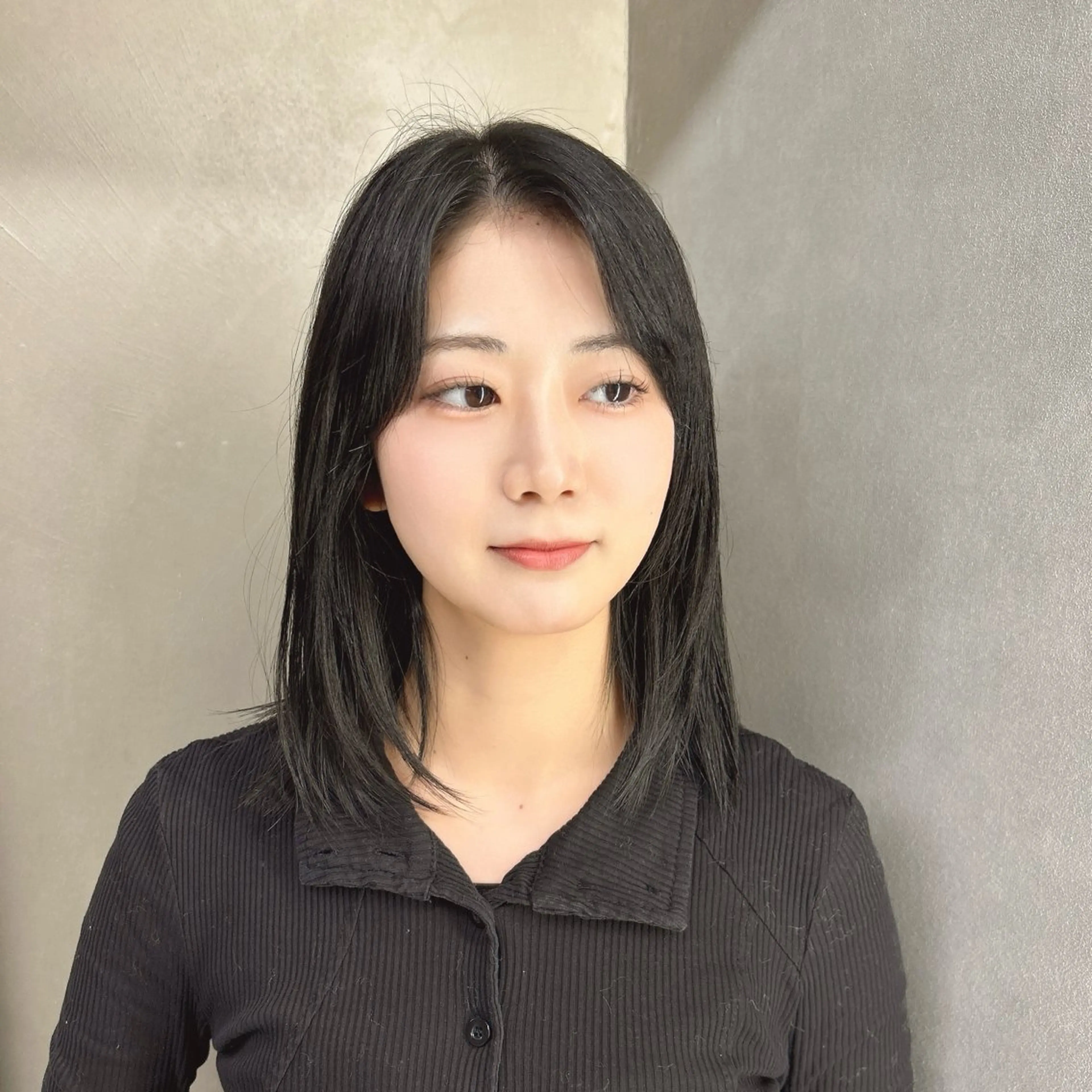 ミディアム カット ヘアカラー トリートメント 阿倍野/髪質改善 /縮毛矯正/坪田幸広のヘアスタイル